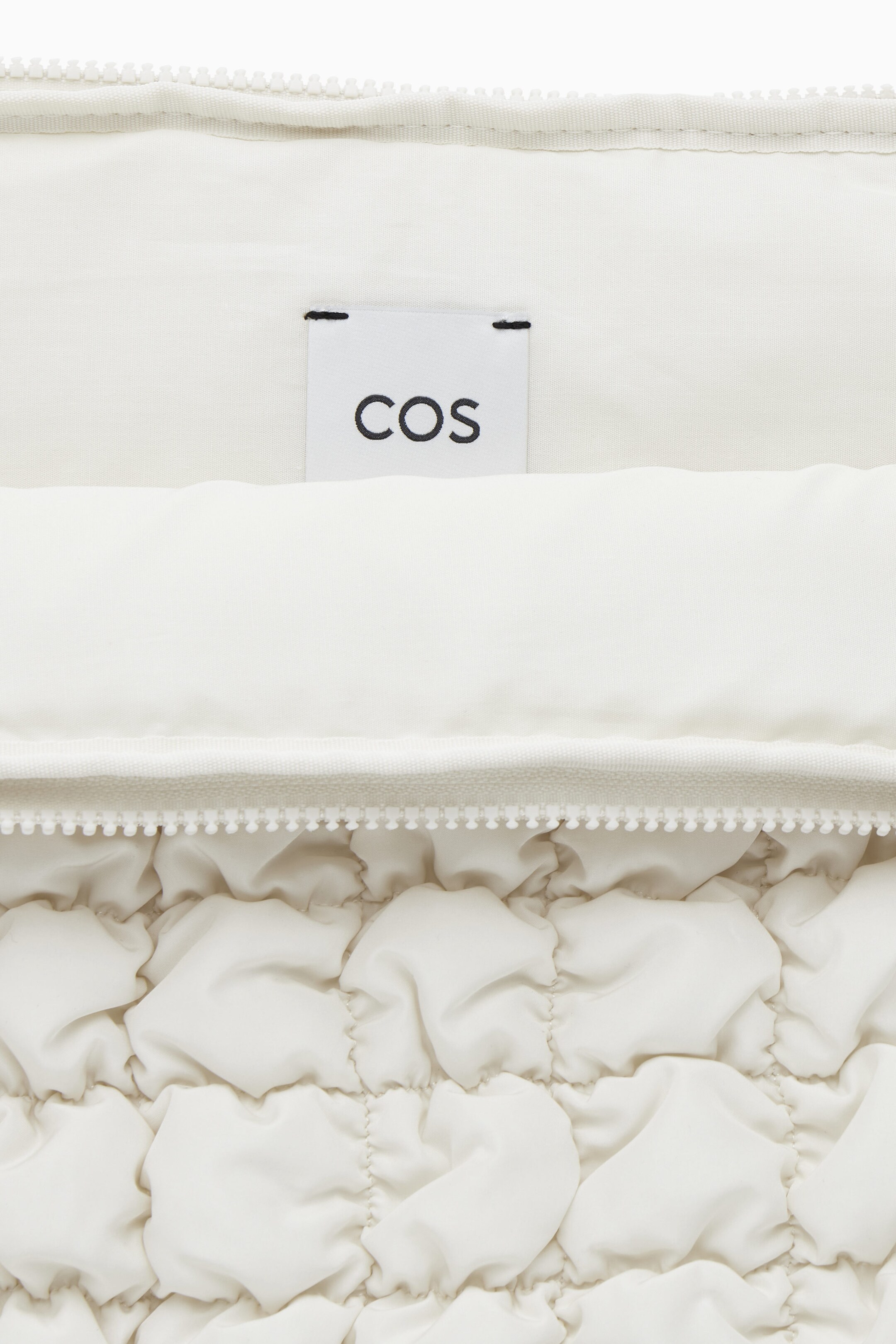 StillMedia/DescriptiveDetail