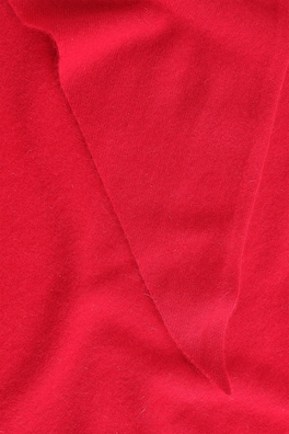PURE CASHMERE TRIANGLE SCARF — RED 7