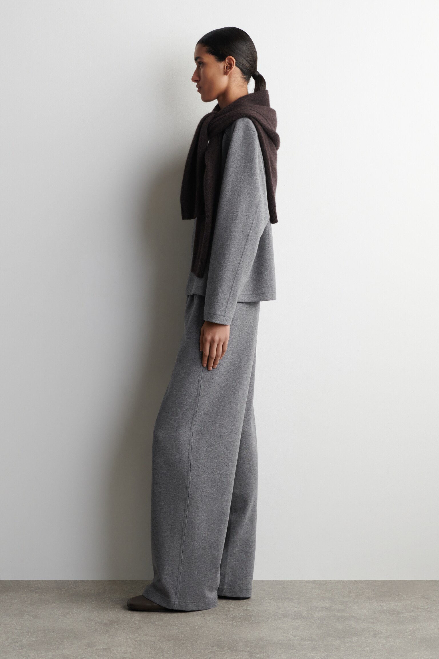 WIDE-LEG COTTON JOGGERS - GREY MÉLANGE/DARK BROWN - 6