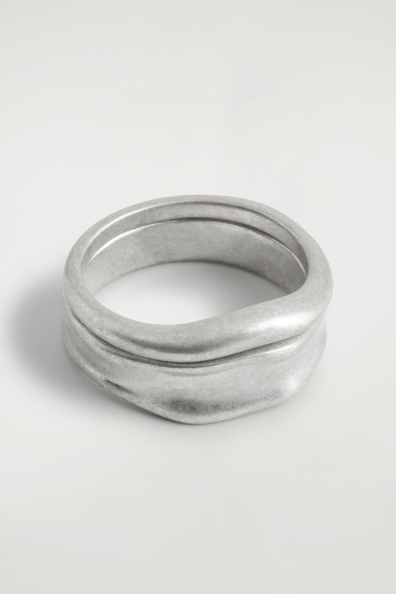 Cos 2-pack Hammered Rings In Silver