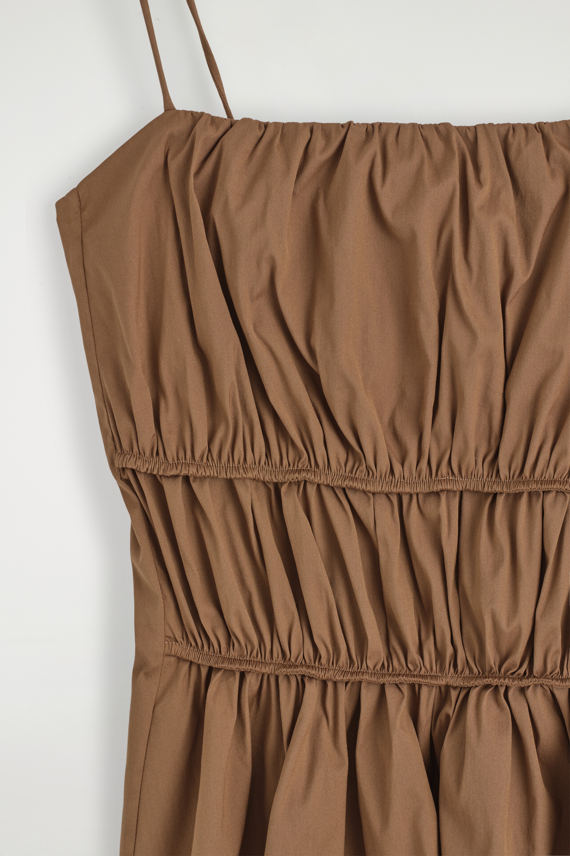 Zobrazit větší obrázek: NABÍRANÝ TOP S PEPLUM Z BAVLNY - HNĚDÝ - ŽENY | H&M CZ 7