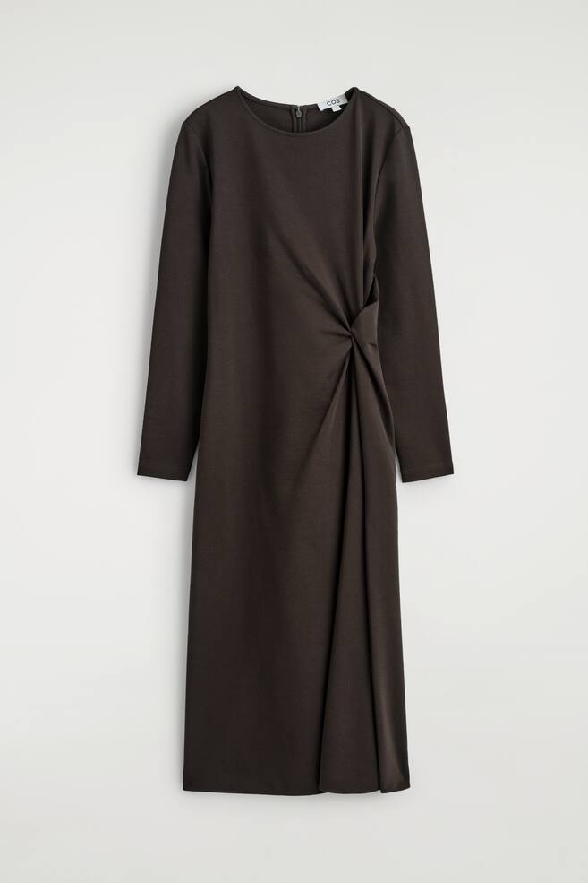ROBE À MANCHES LONGUES ET DÉTAIL TORSADÉ - BRUN FONCÉ - 1