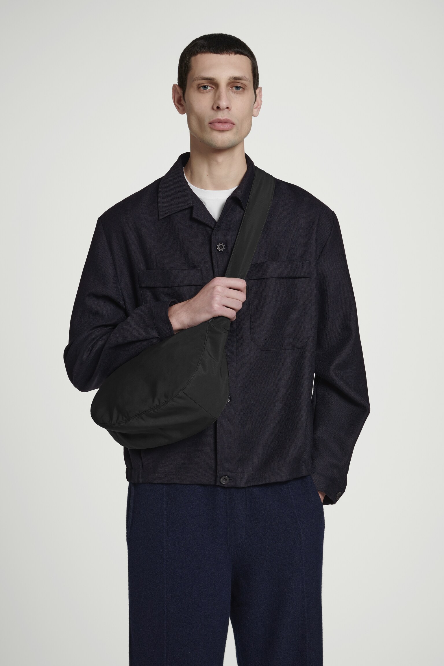 BOLSO BANDOLERA RESISTENTE AL AGUA - NEGRO - 6