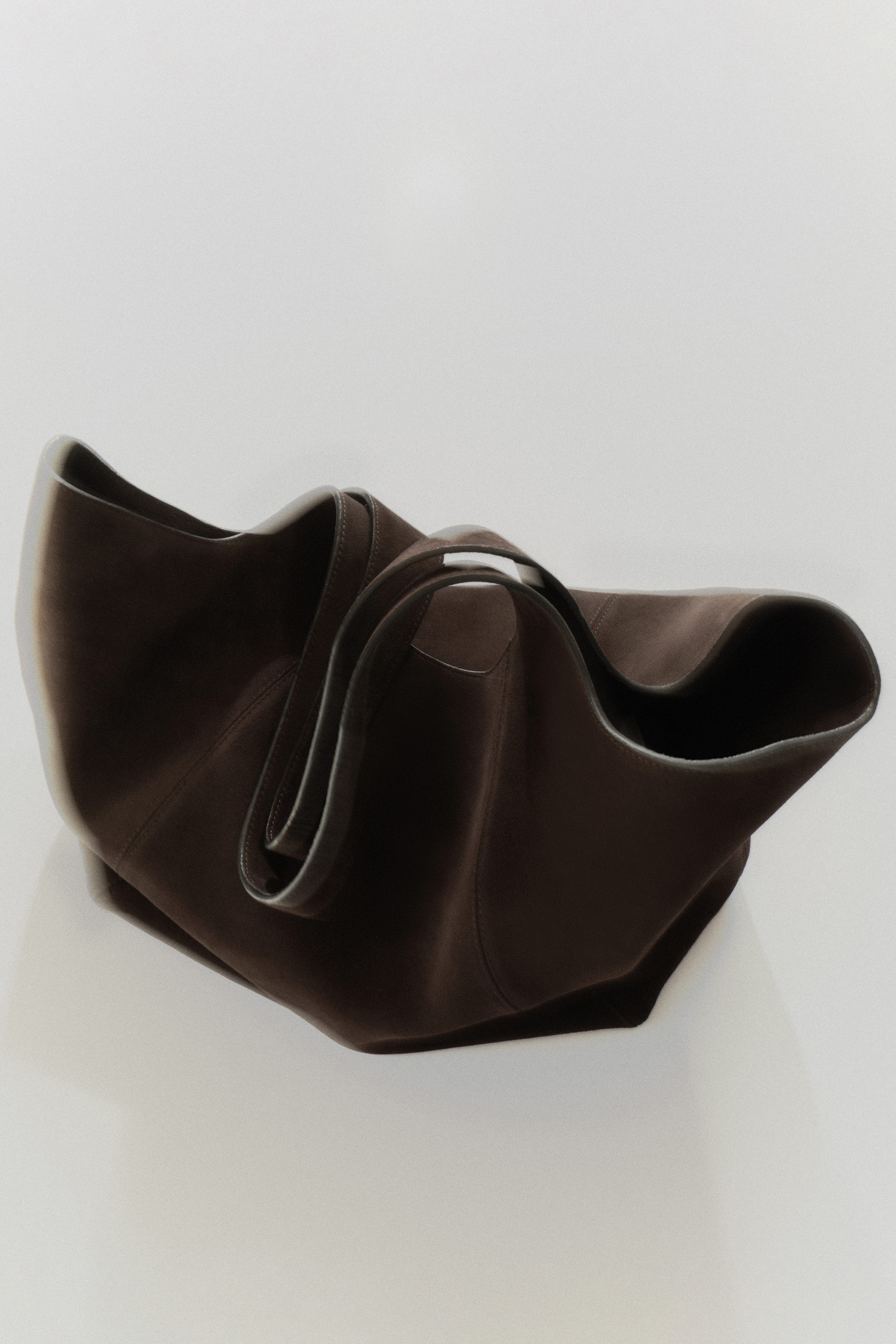 SAC CABAS SCULPTÉ - DAIM