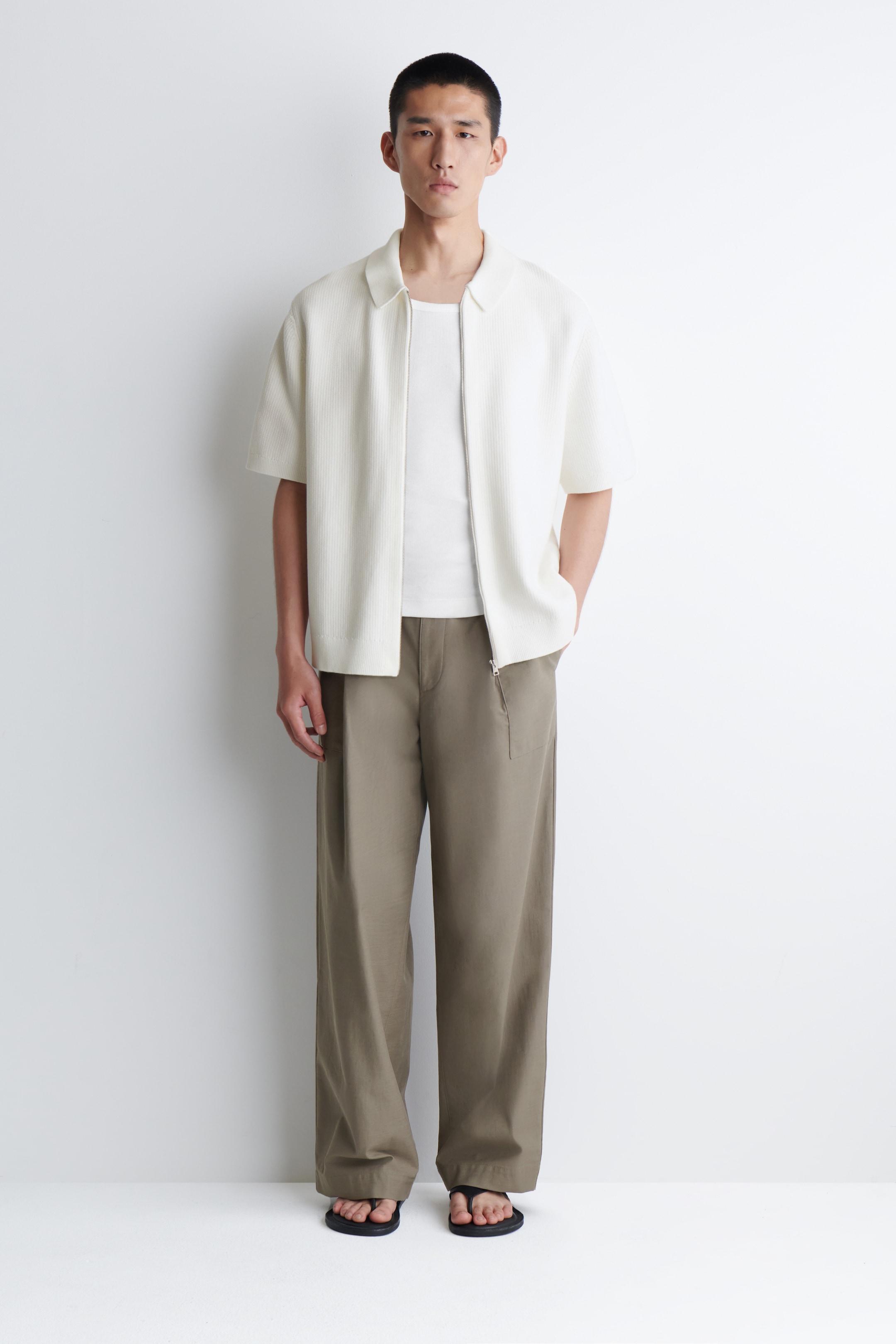 Visualizza immagine più grande: CAMICIA IN COTONE A NIDO D'APE CON CERNIERA - BIANCO - UOMO | H&M IT 2