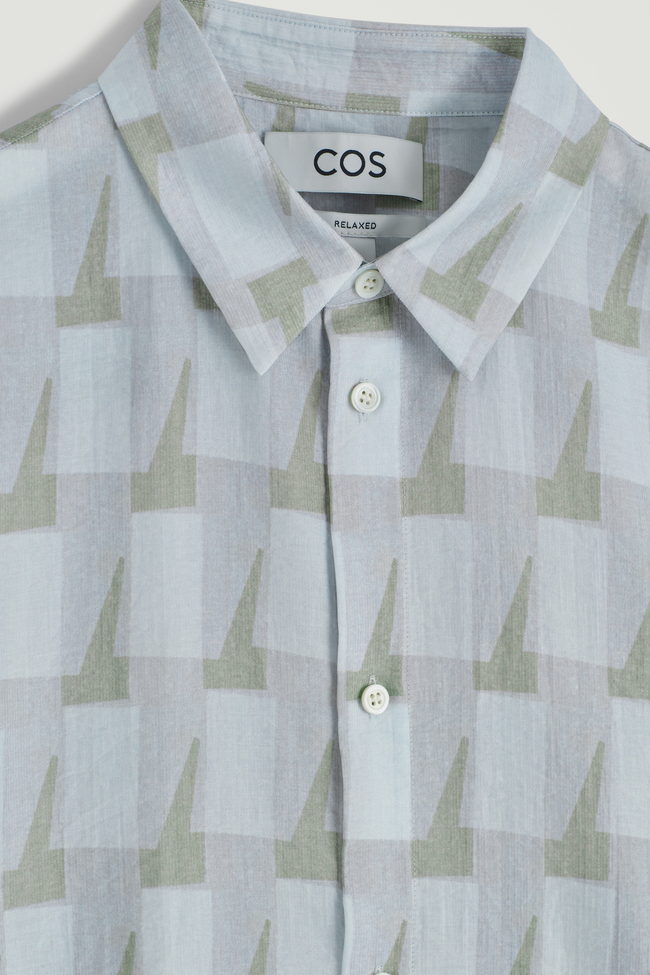 Agrandir l'image: CHEMISE À MANCHES COURTES ET IMPRIMÉ GÉOMÉTRIQUE - BLEU CLAIR / IMPRIMÉ - HOMME | H&M FR 7
