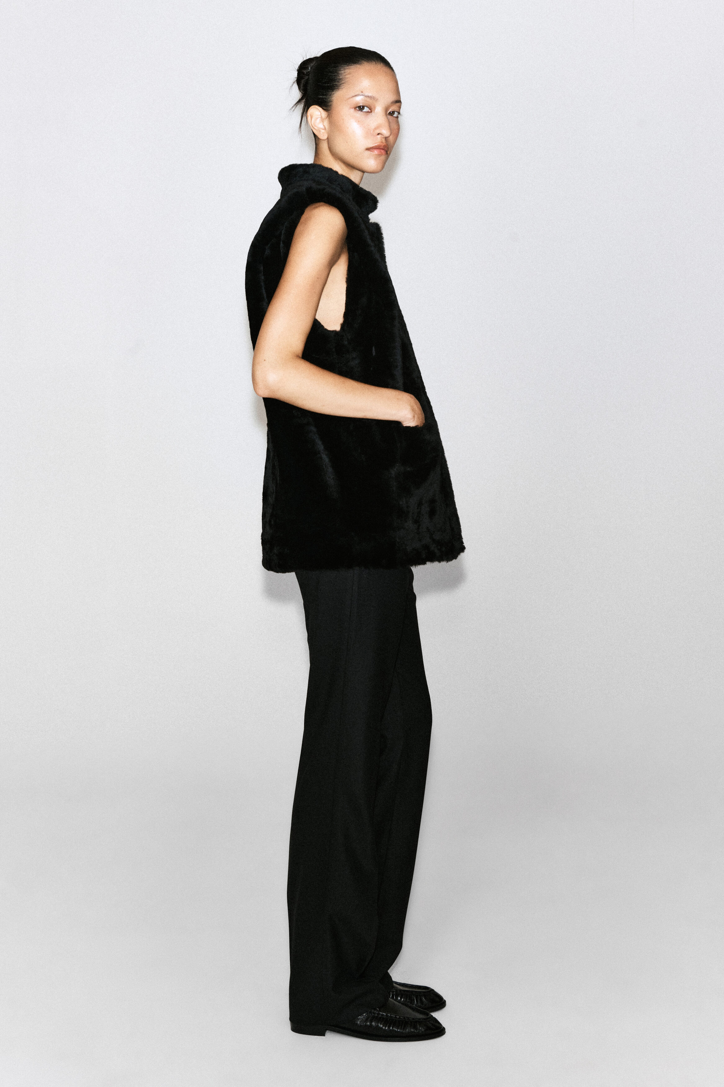 SHEARLING VEST - thumbnail 5