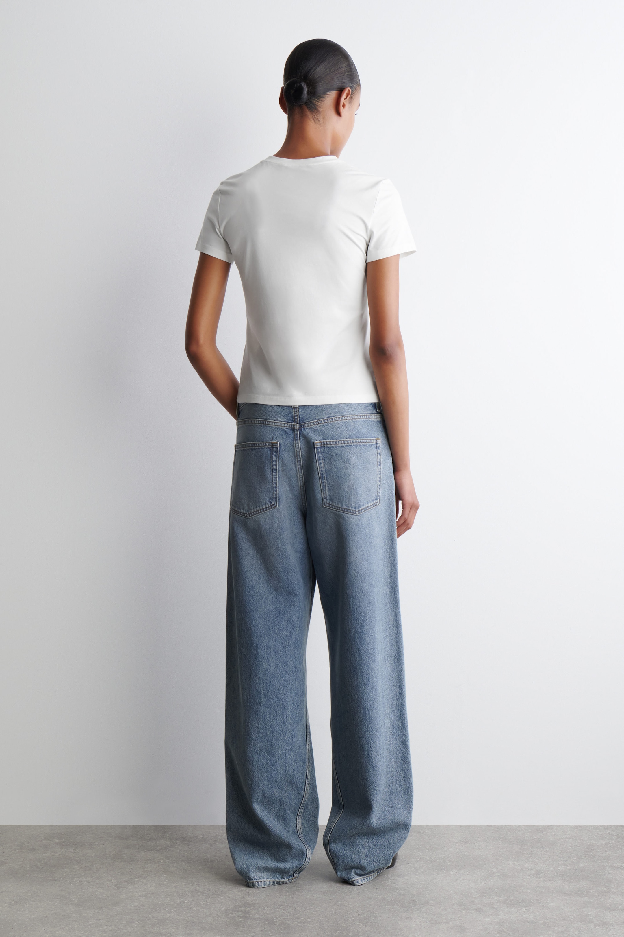 FACADE STRAIGHT-LEG JEANS