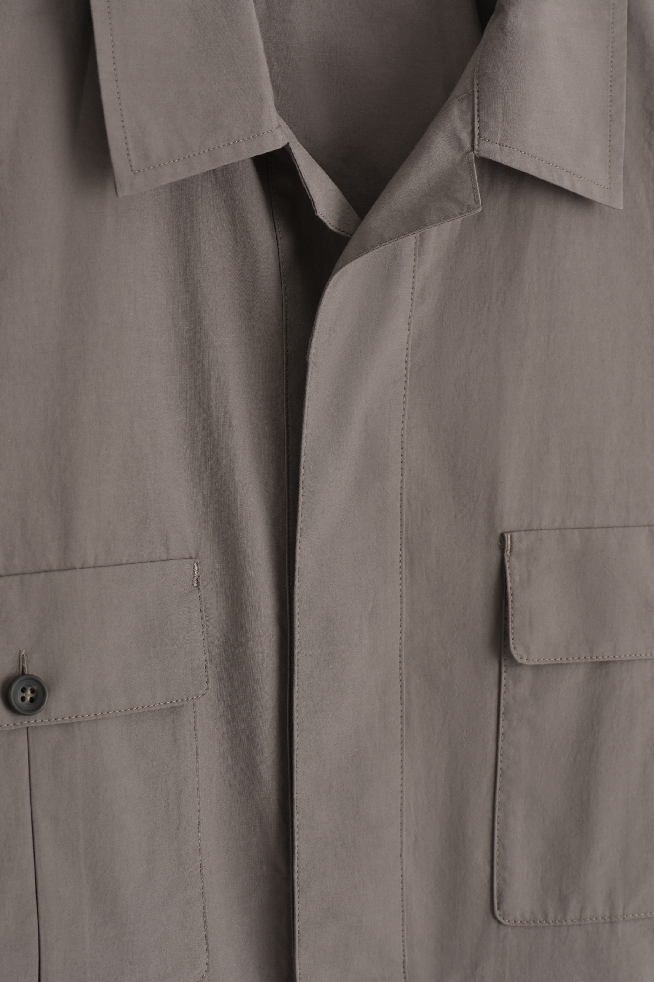 Nagyobb kép megtekintése: LAZA PAMUT OVERSHIRT - Sötét molnárkék - FÉRFI | H&M HU 8