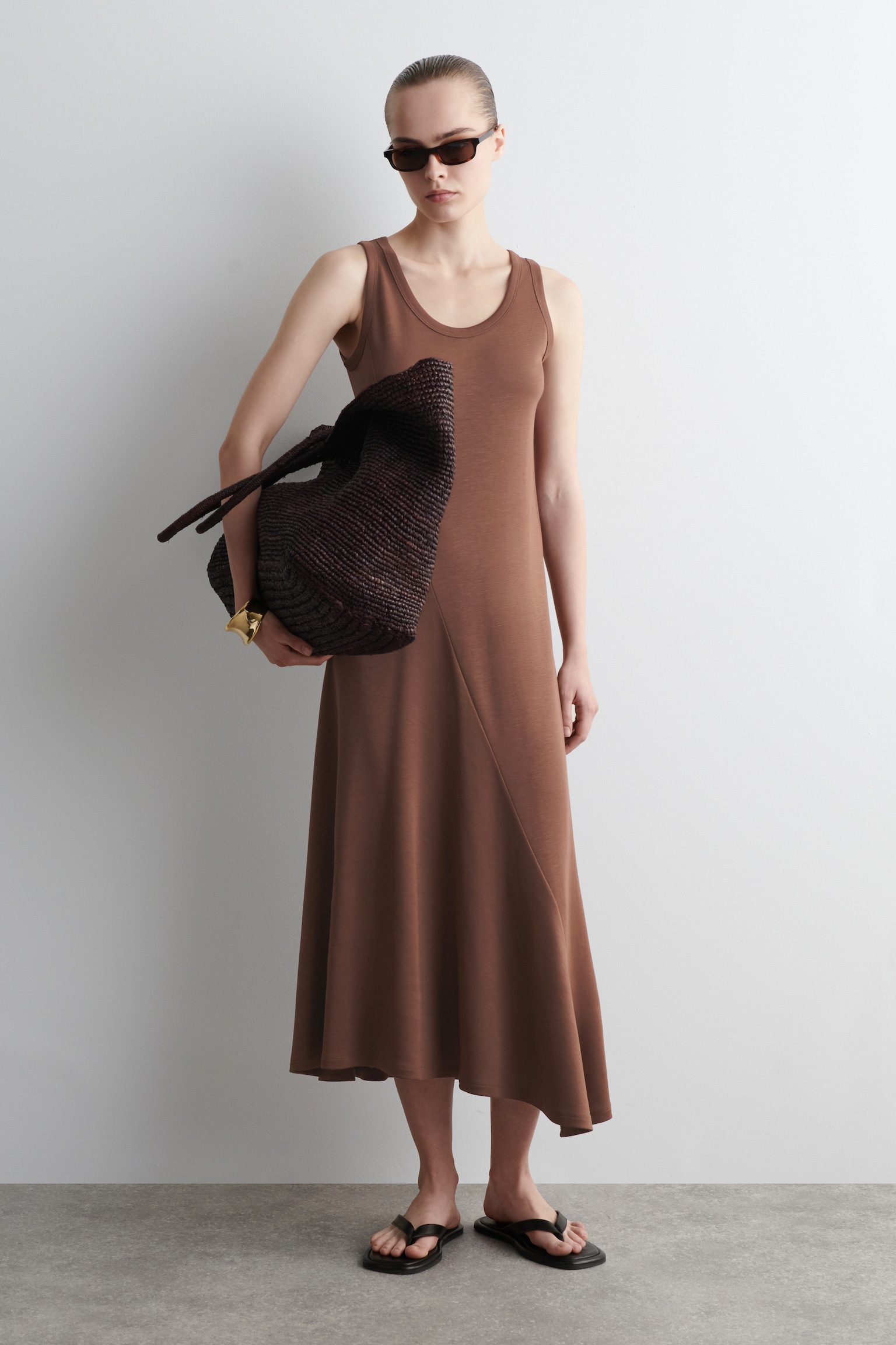 ASYMMETRIC JERSEY MIDI DRESS - BROWN/RED