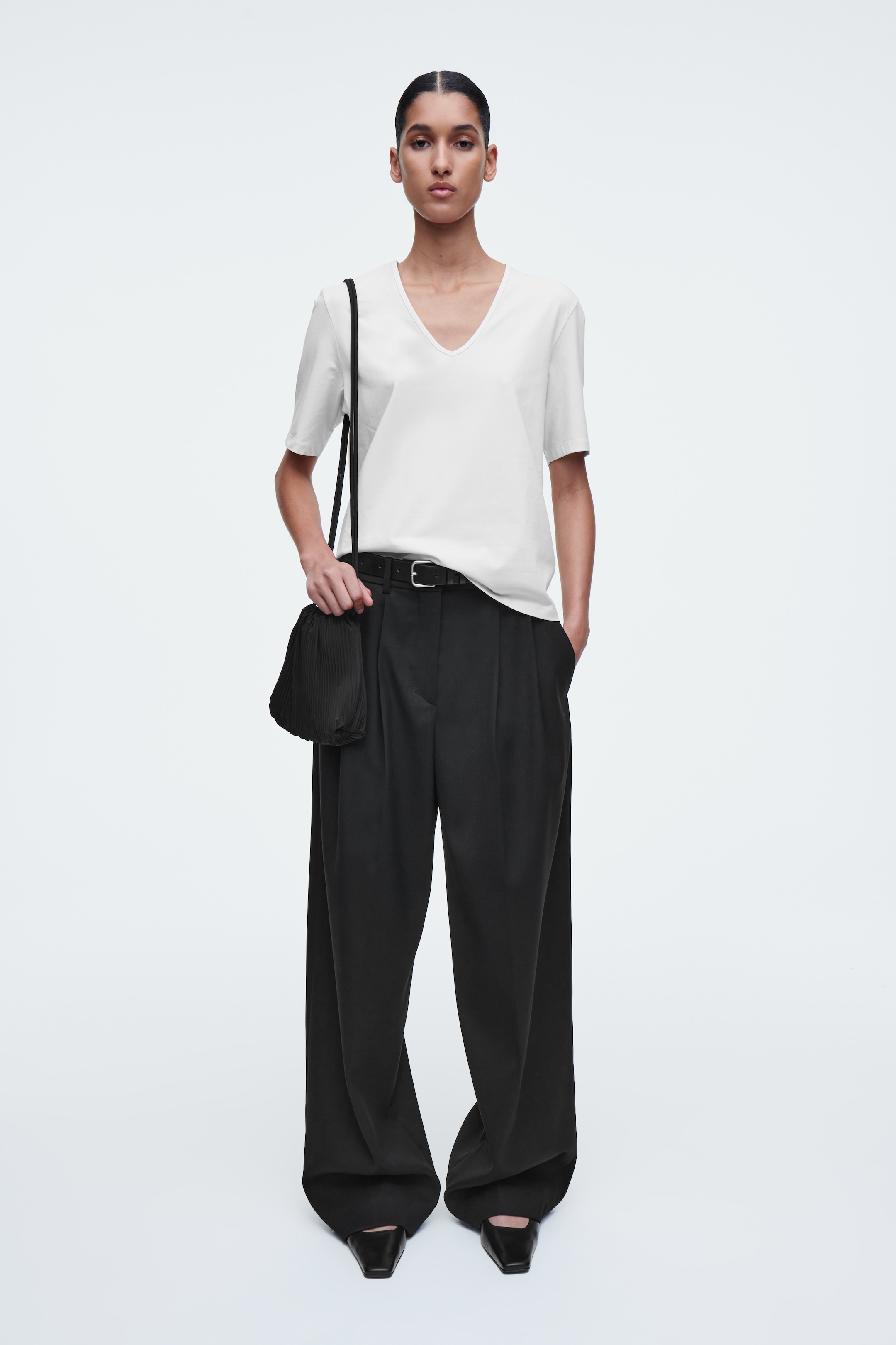 Se større billede: Kammuslinge-skuldertaske - SORT - DAME | H&M DK 2