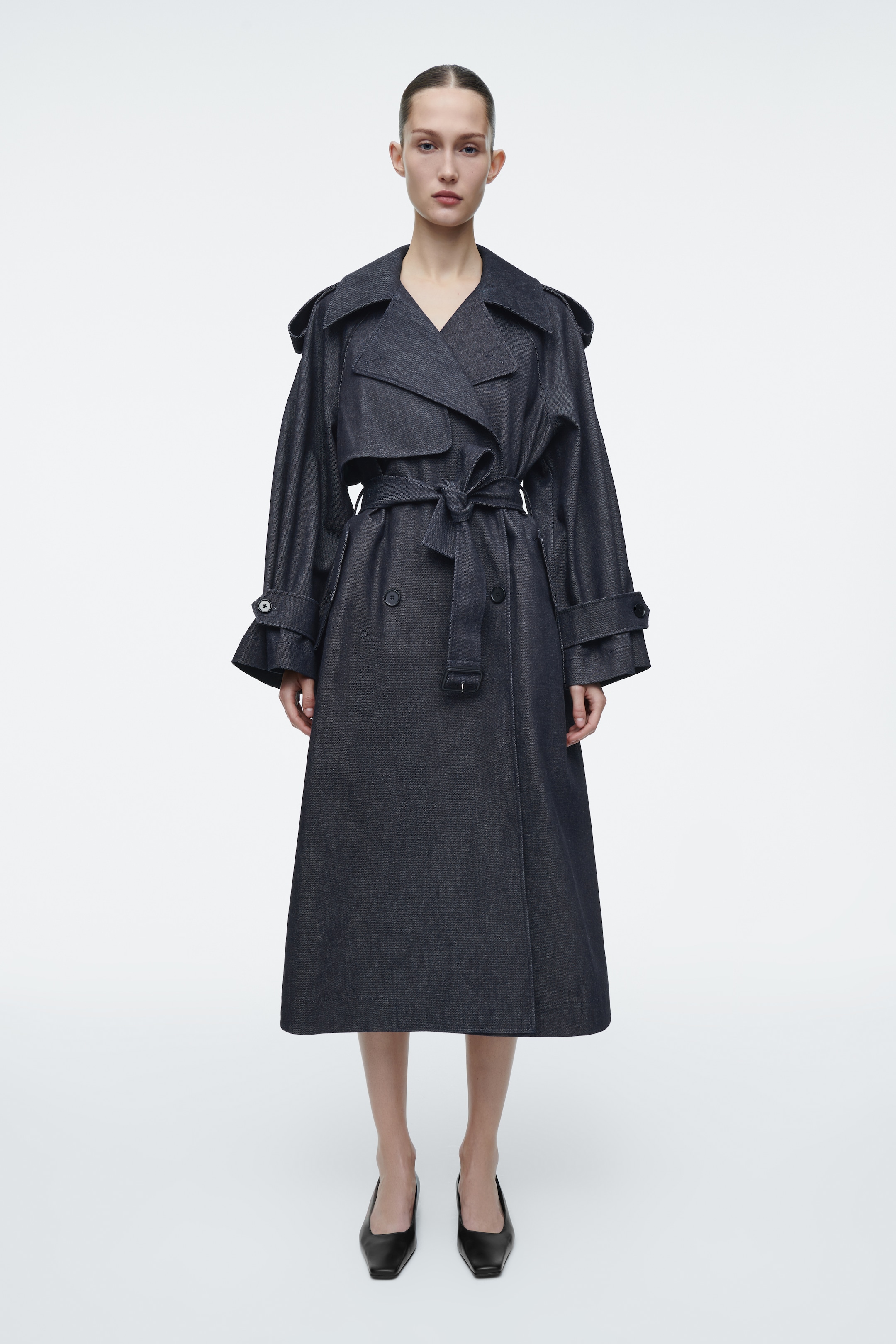 View larger image: OVERSIZED DENIM TRENCH COAT - INDIGO - Ladies | H&M GB 3