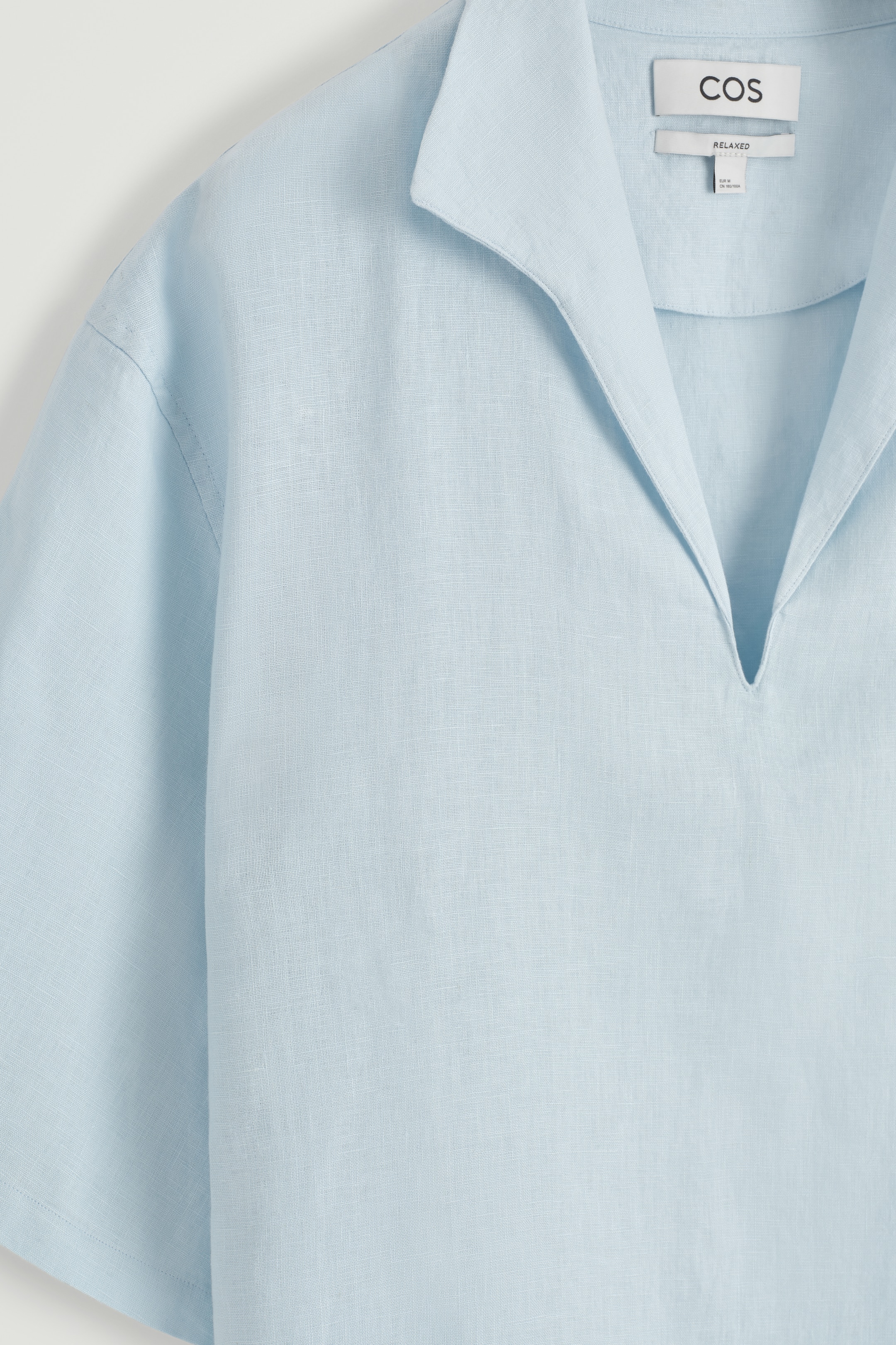 Grösseres Bild ansehen: LEINENHEMD MIT OFFENEM KRAGEN - HELLBLAU - HERREN | H&M CH 7