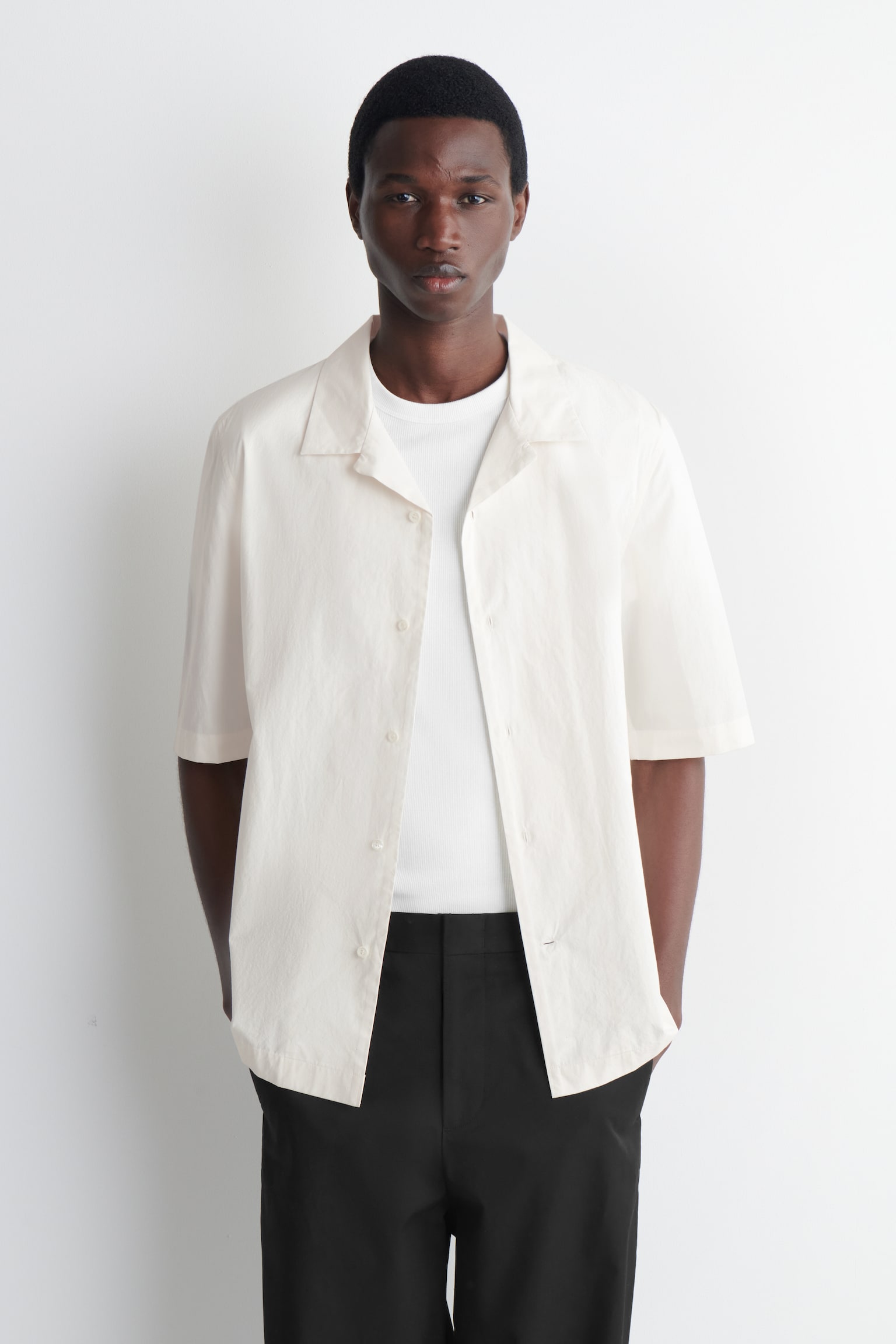 ΠΟΥΚΑΜΙΣΟ ΑΠΟ ΒΑΜΒΑΚΙ ΜΕ ΓΙΑΚΑ ΚΑΜΠ ΣΕ ΣΤΕΝΗ ΓΡΑΜΜΗ-ΕΚΡΟΥ - 1