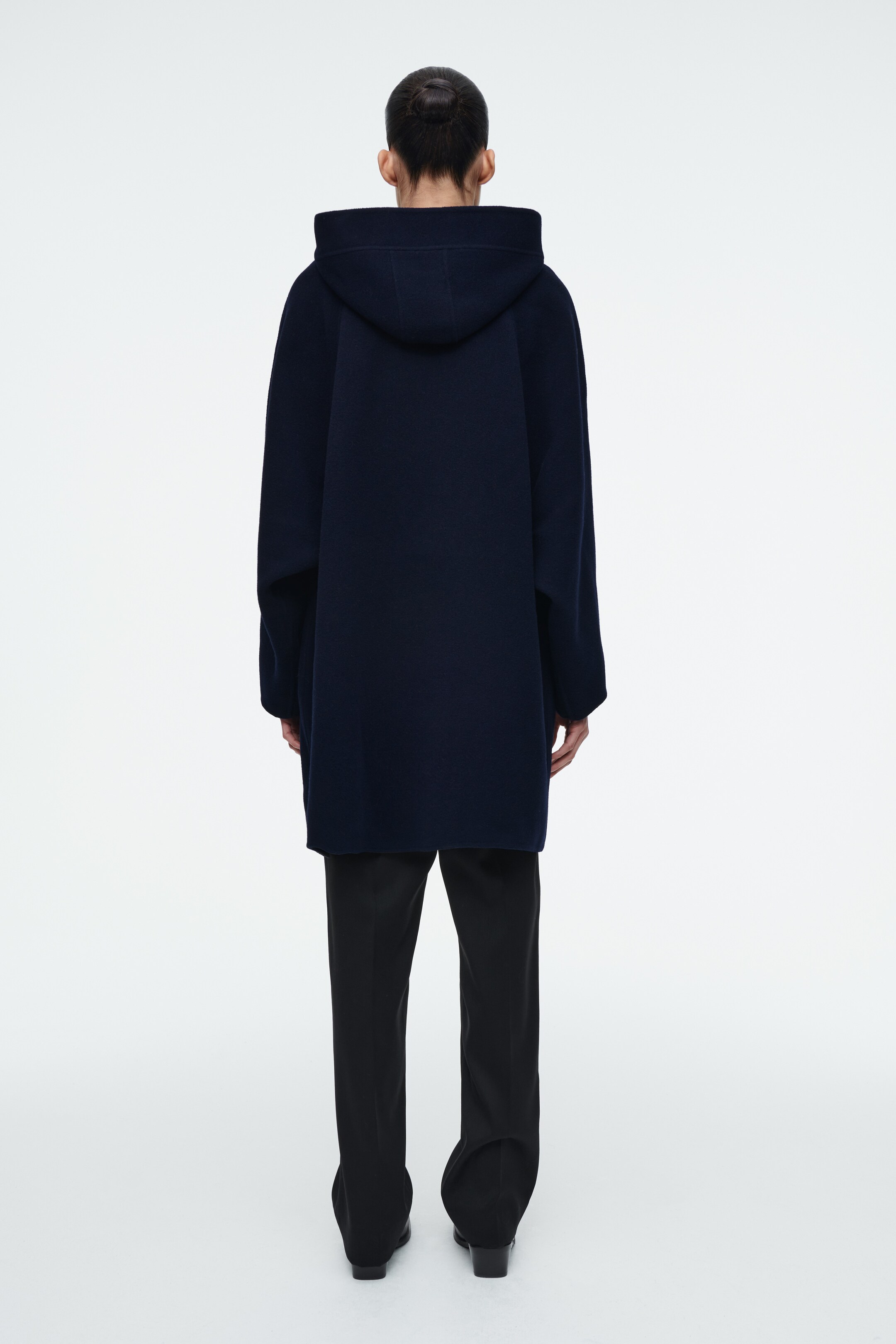 Agrandir l'image: MANTEAU OVERSIZE EN LAINE DOUBLE FACE - BLEU MARINE - FEMME | H&M CH 3