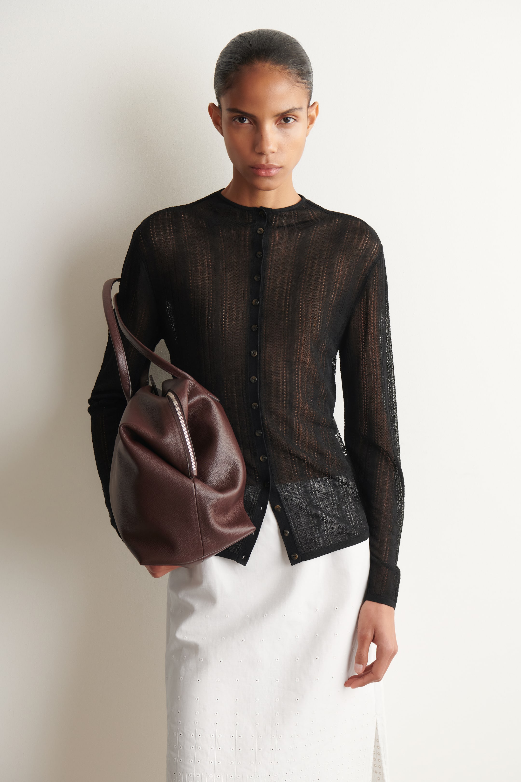 הצגת תמונה גדולה יותר: DIAMOND-KNIT LACE CARDIGAN - שחור - Ladies | H&M IL 1