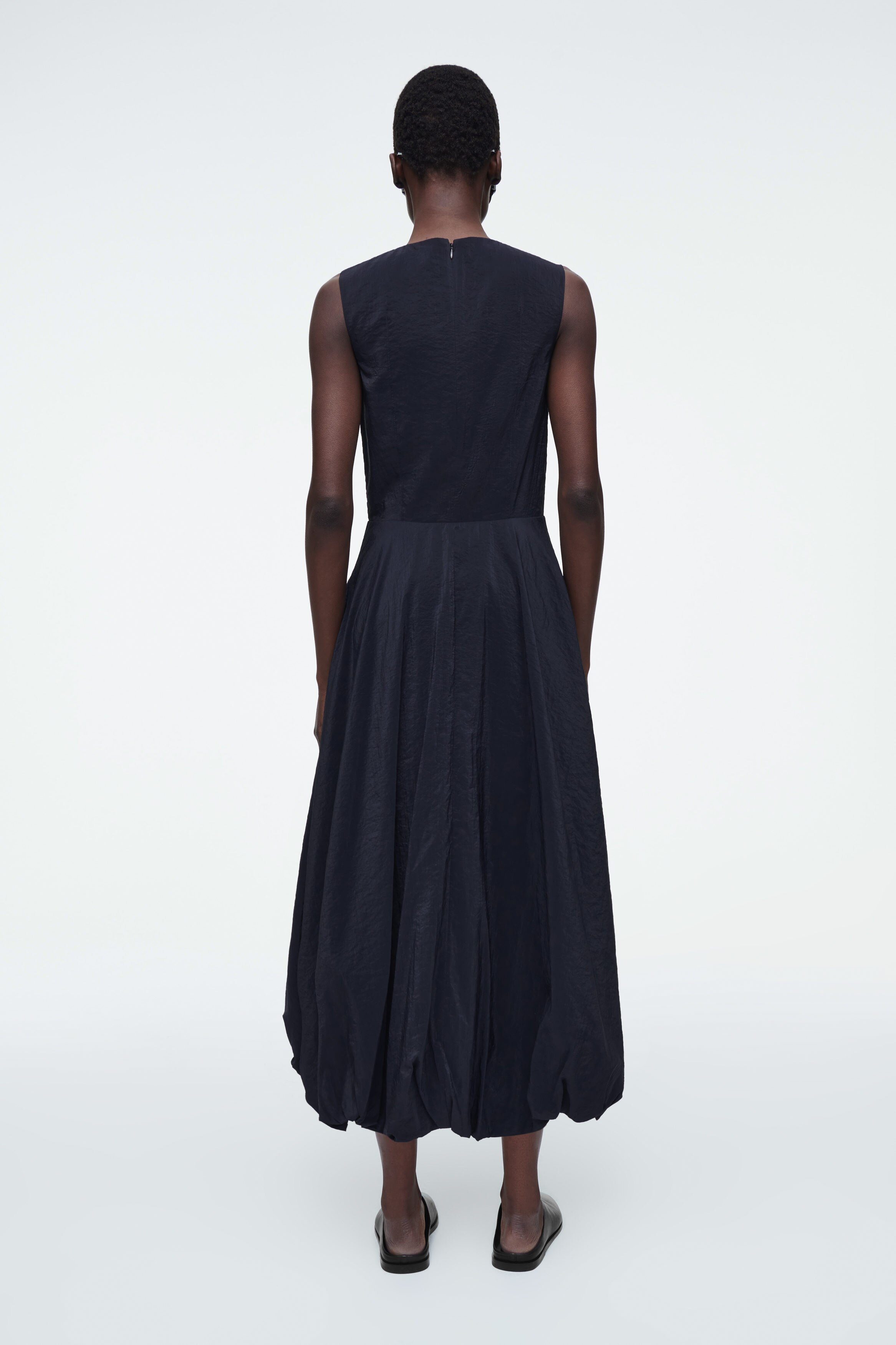 SLEEVELESS BUBBLE-HEM MIDI DRESS - NAVY | COS