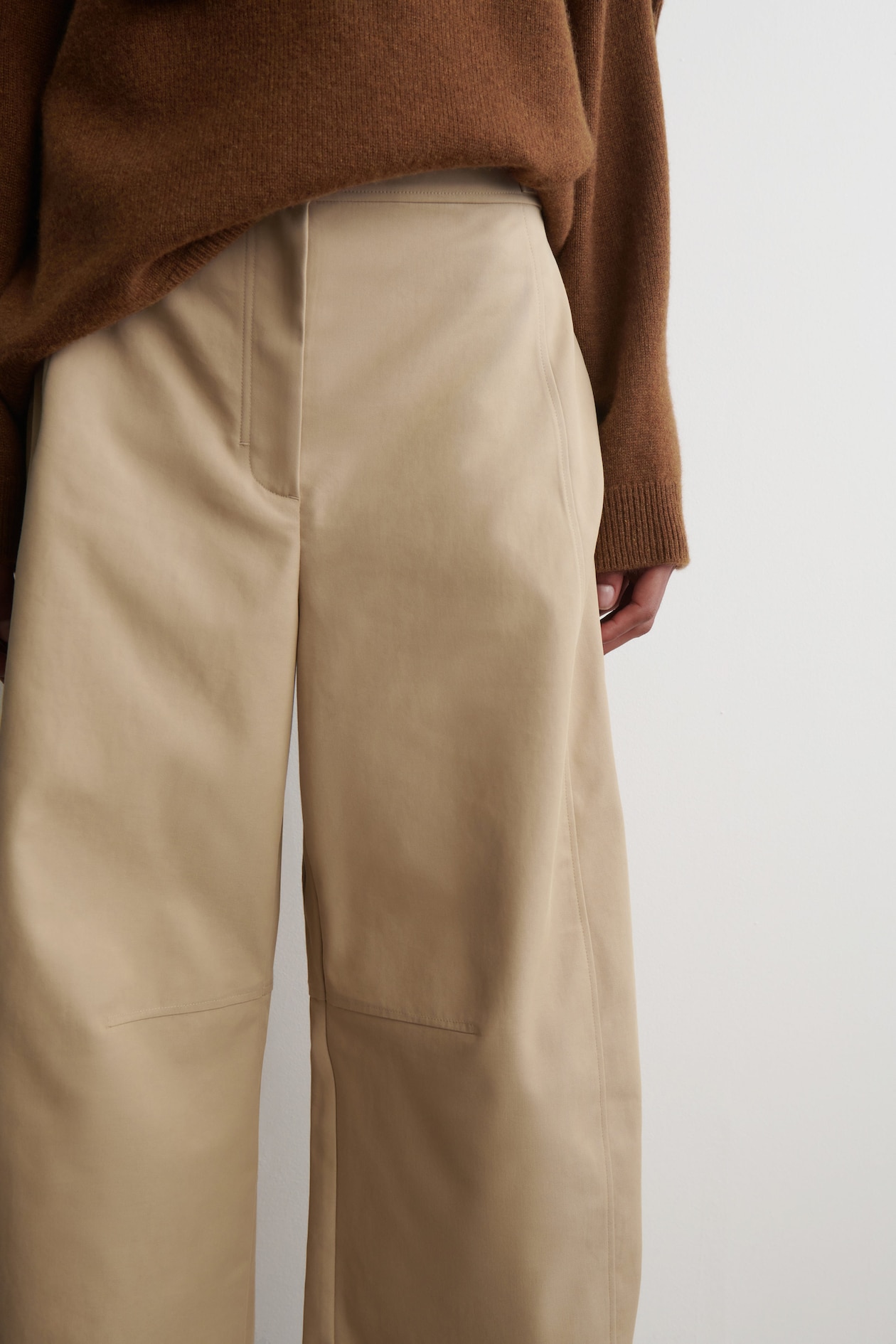 UTILITY BARREL-LEG TROUSERS — BEIGE