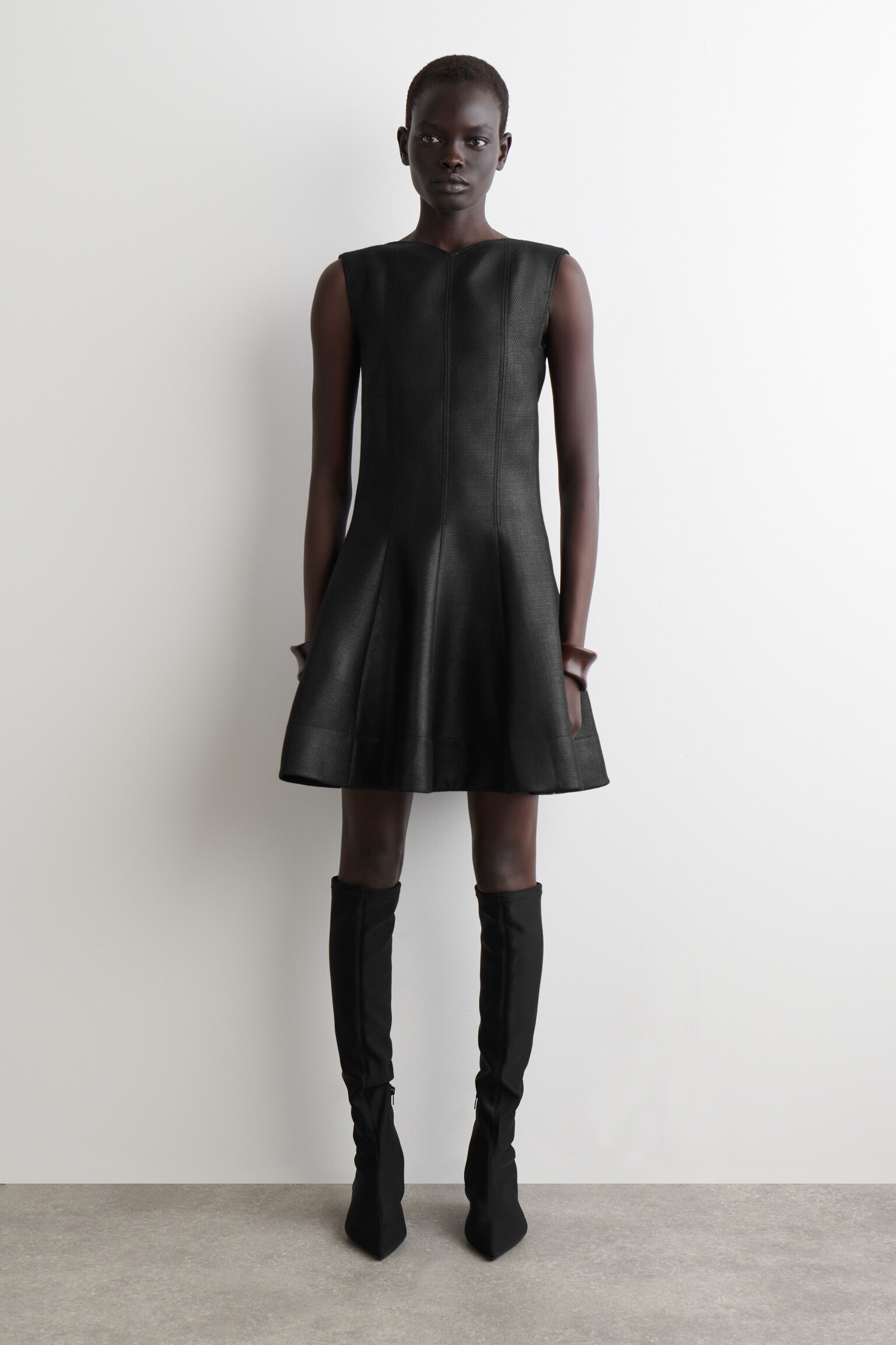 FÉNYES GYAPJÚKEVERÉK MINI RUHA - METALLIC BLACK