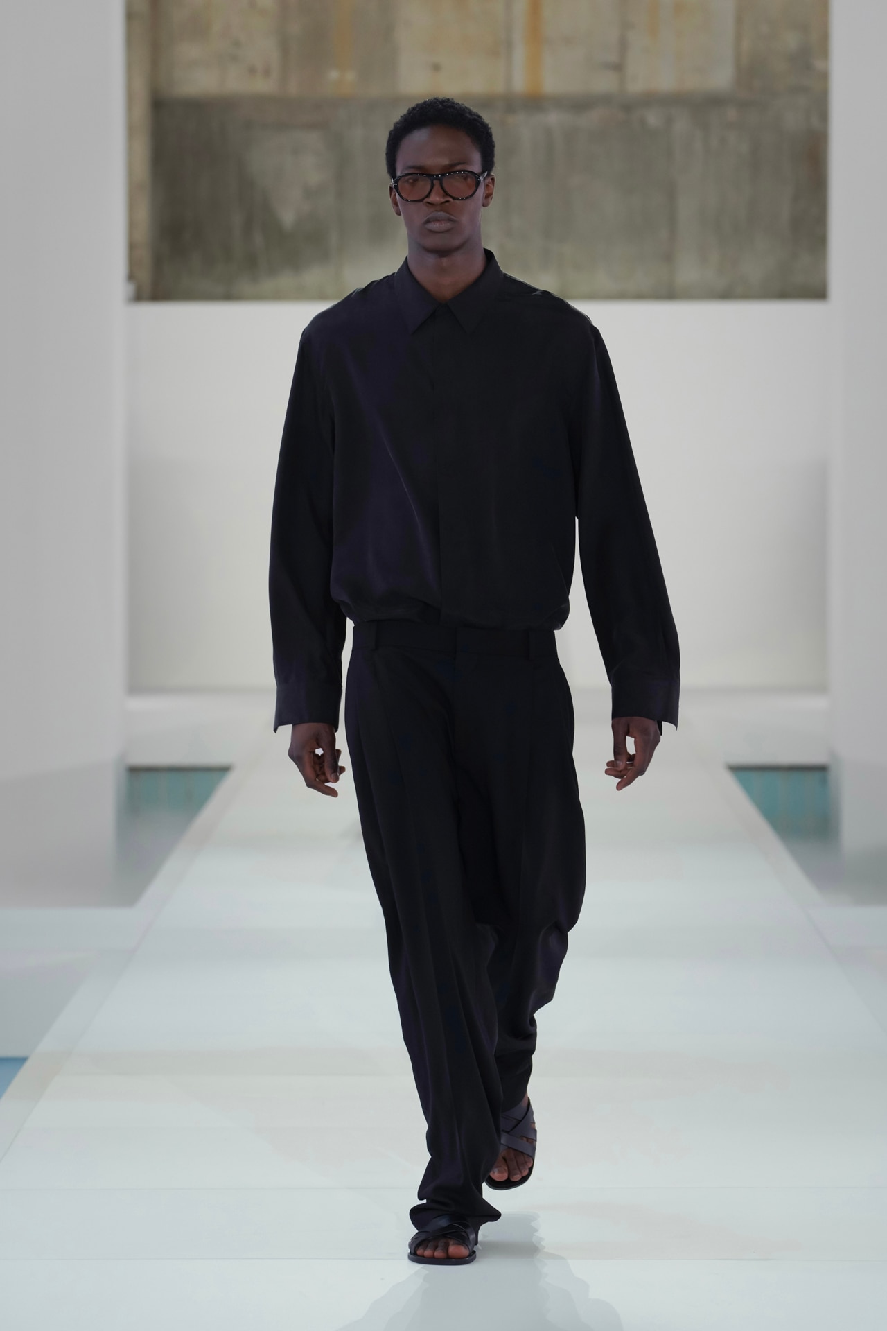 TAILORED SILK SHIRT - CARBON | COS US