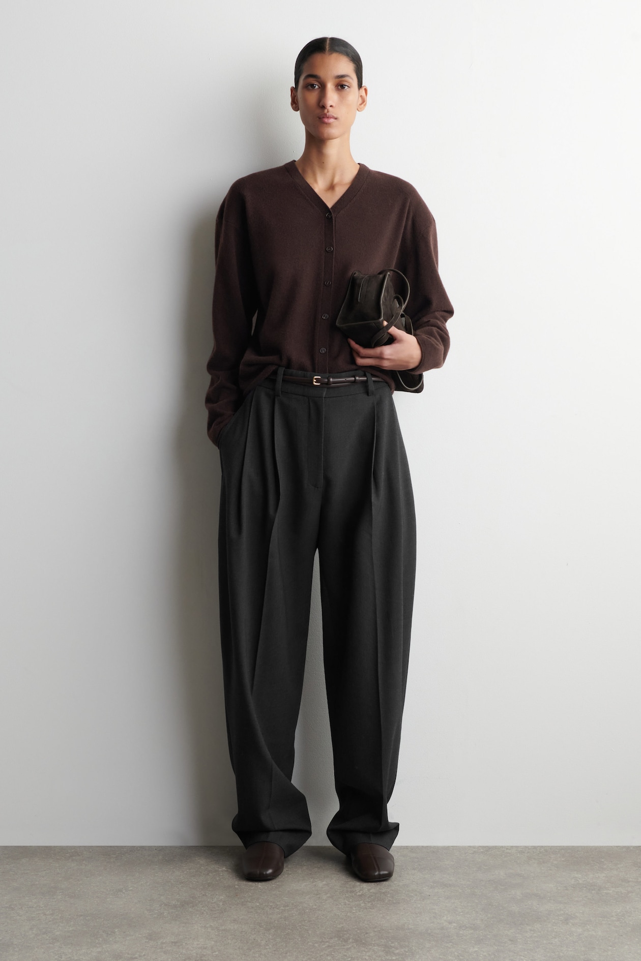 MERINO WOOL V-NECK CARDIGAN — DARK BROWN