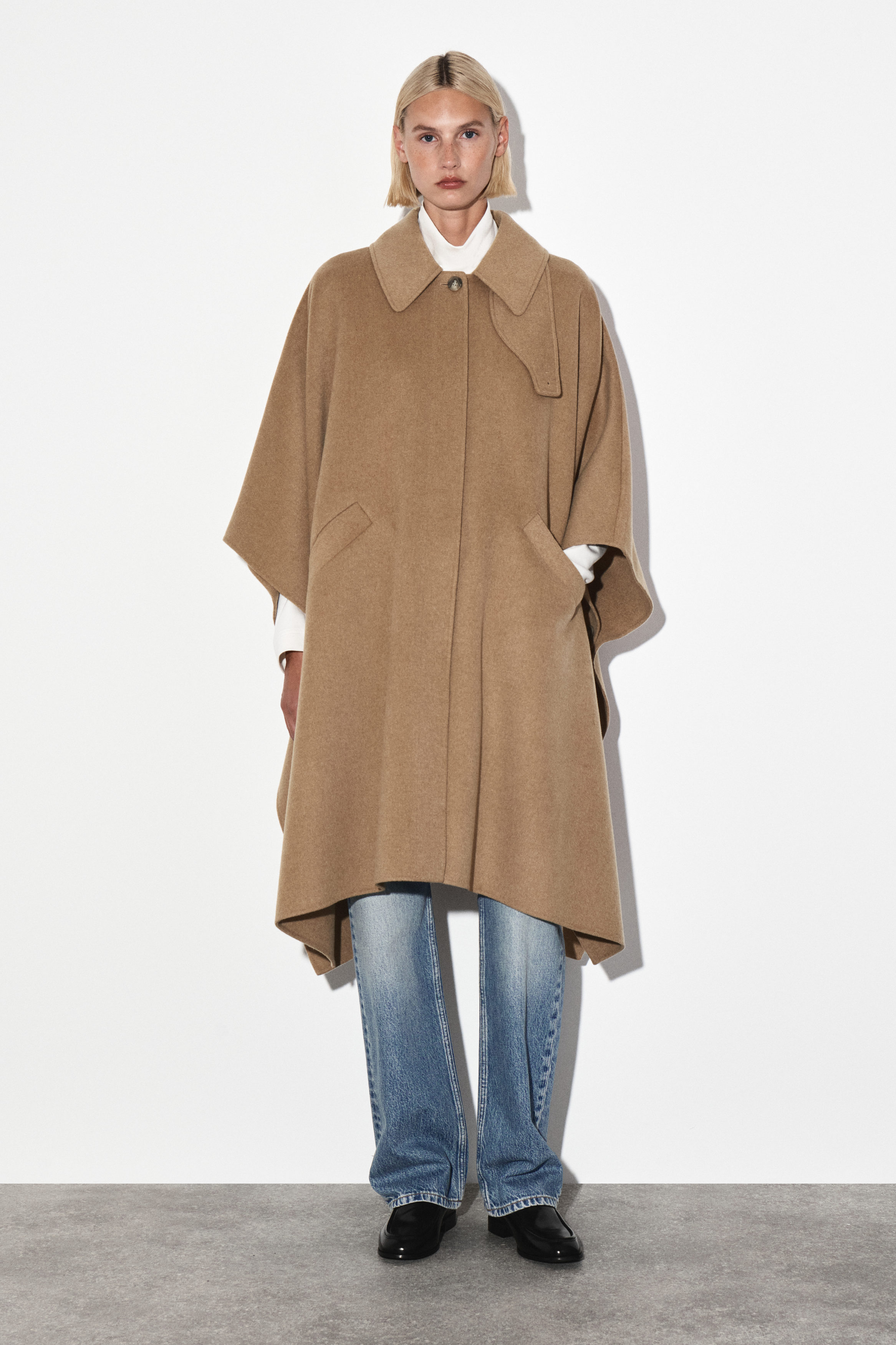 DOUBLE-FACED WOOL LONG CAPE - BEIGE | COS US
