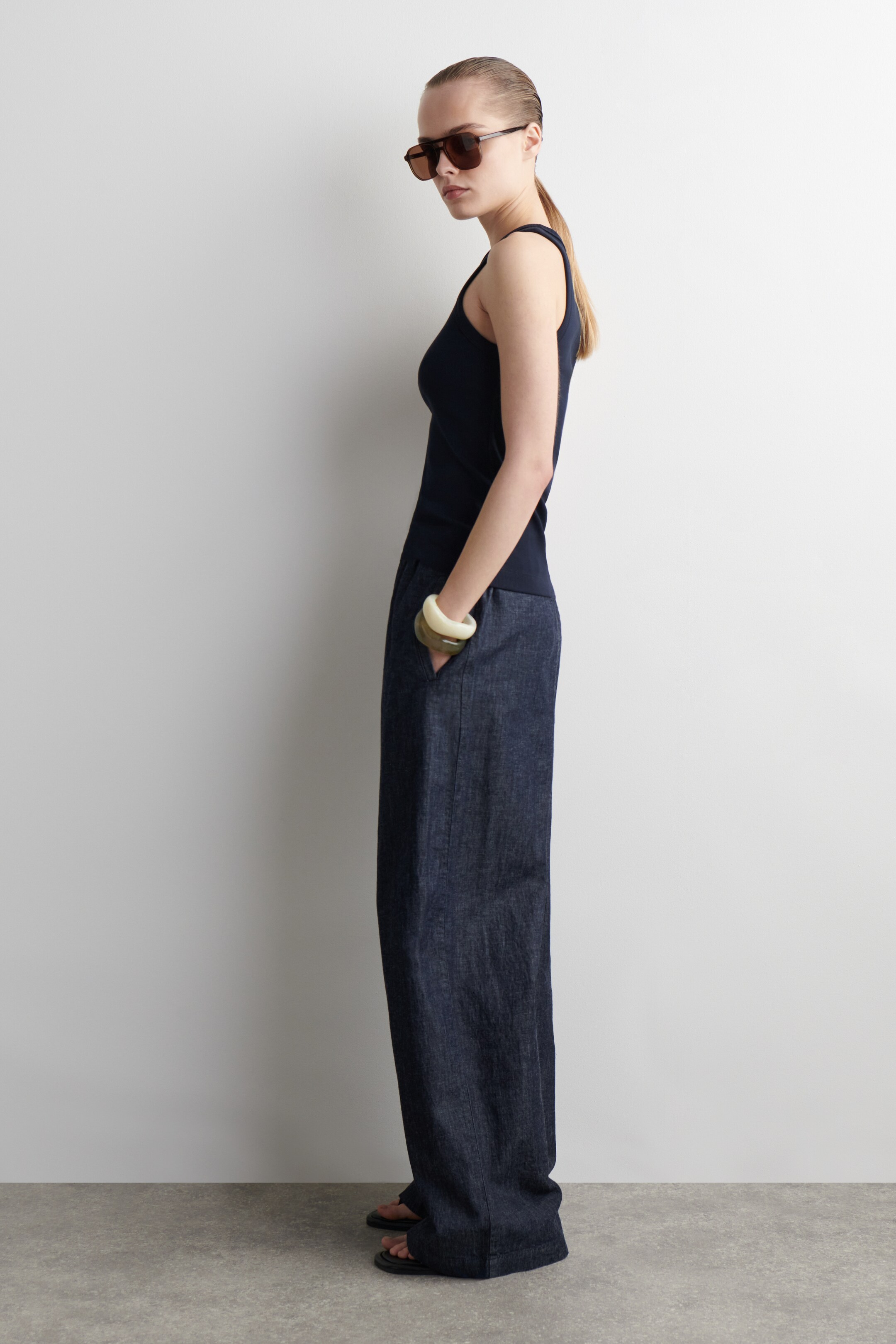 Ver imagen más grande: PANTALÓN DENIM ANCHO CON AJUSTE DE CORDÓN - ÍNDIGO - MUJER | H&M ES 3