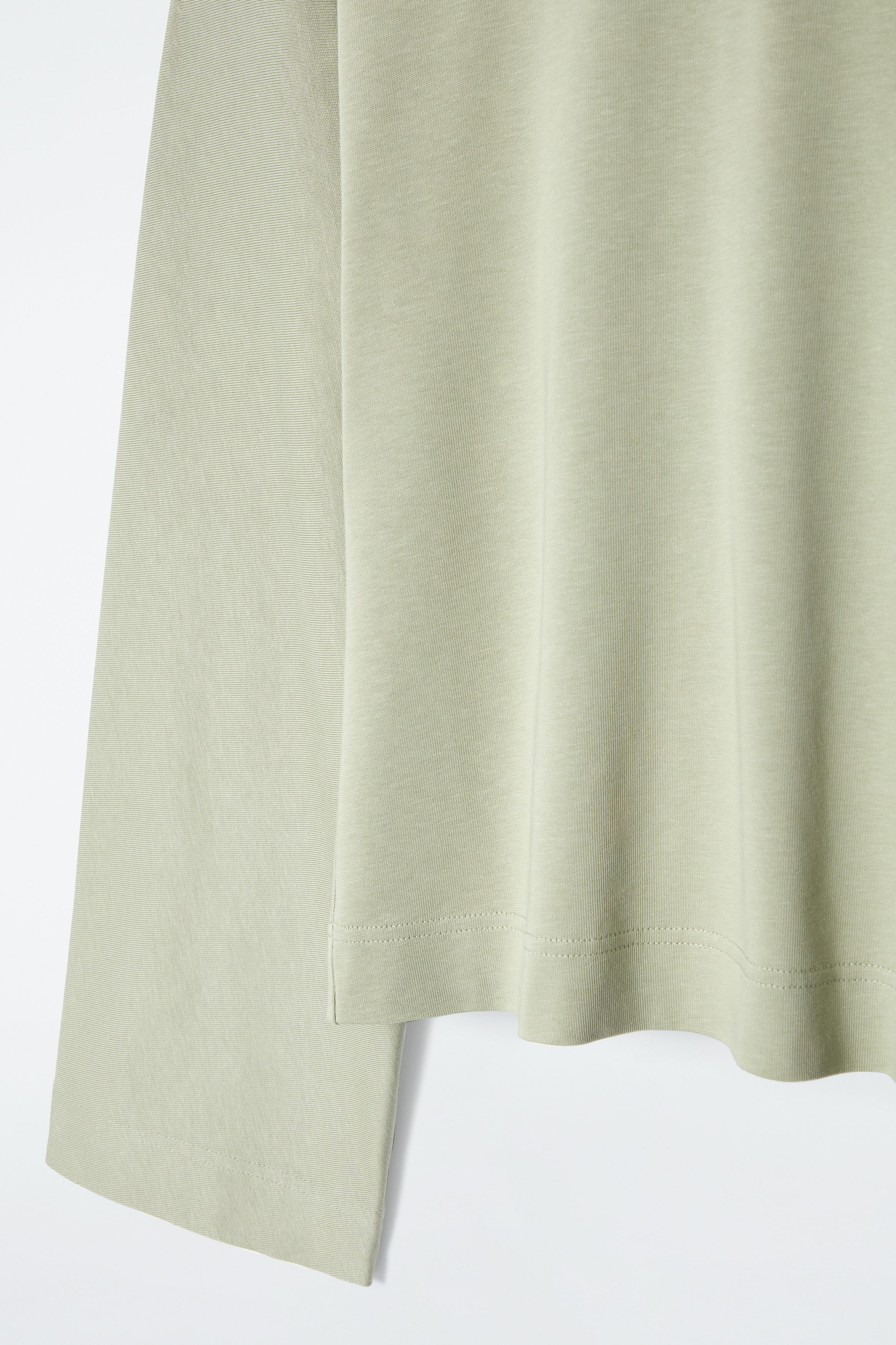 BOXY LONG-SLEEVED T-SHIRT - SAGE GREEN | COS