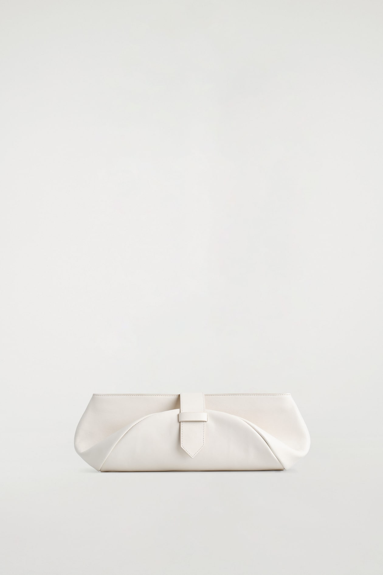 BELTED CLUTCH BAG - LEATHER — CHALK