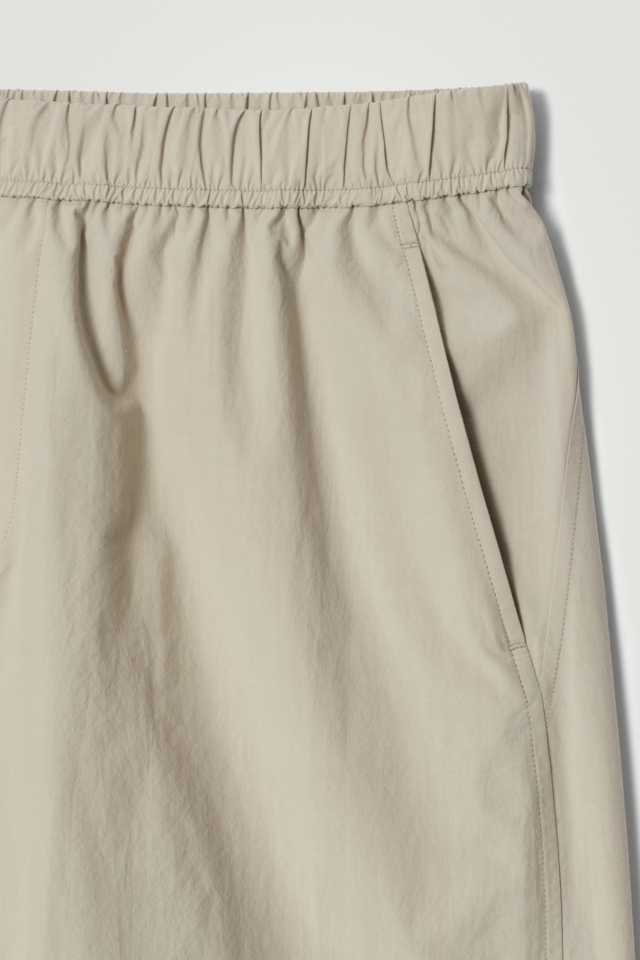 Grösseres Bild ansehen: SHORTS AUS PIMA-BAUMWOLLE MIT ELASTISCHEM BUND - BRAUN - HERREN | H&M CH 6