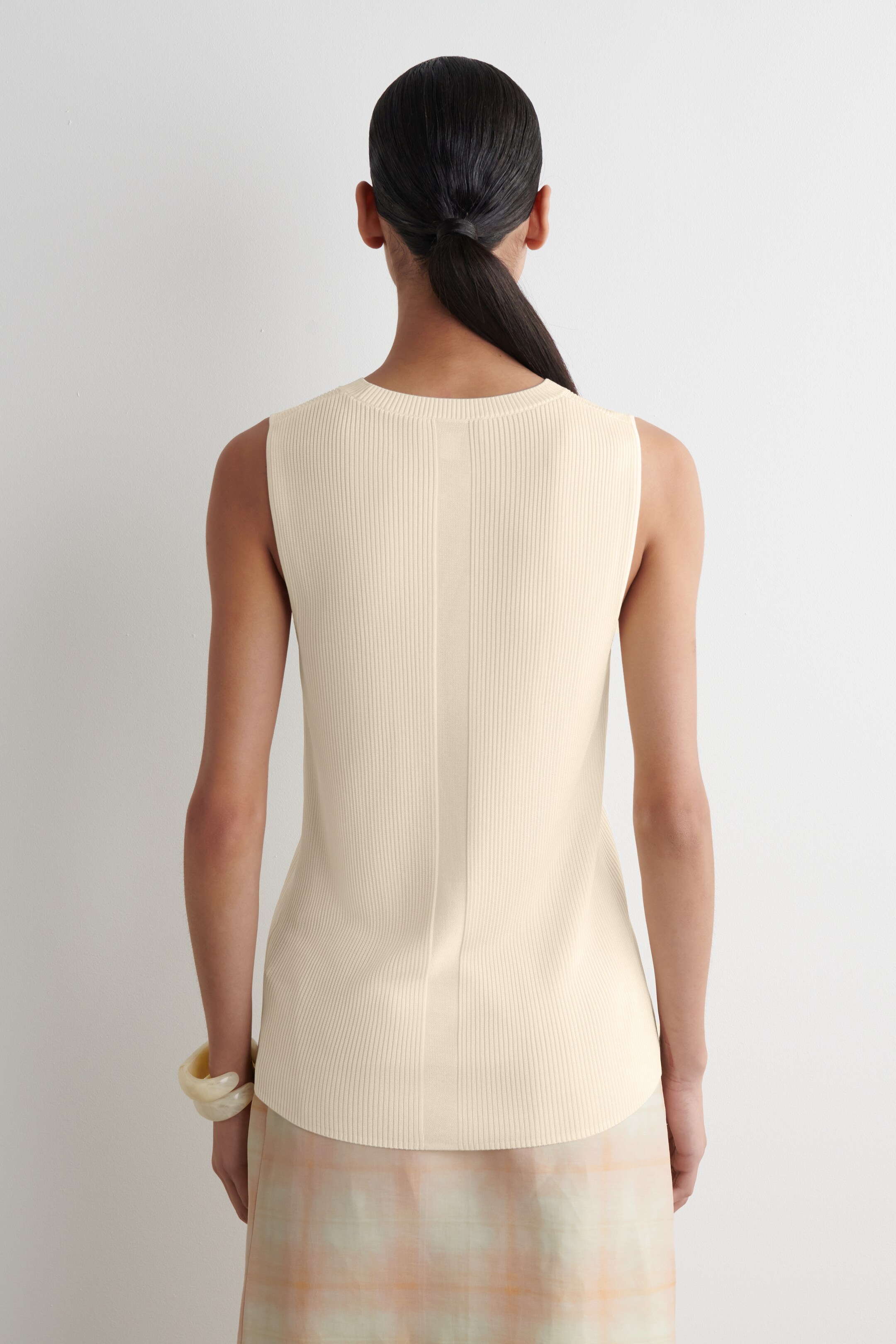 Agrandir l'image: DÉBARDEUR EN MAILLE CÔTELÉE - ÉCRU - FEMME | H&M FR 4