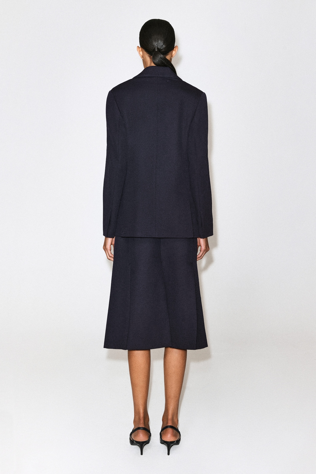 SINGLE-BREASTED WOOL BLAZER — MIDNIGHT