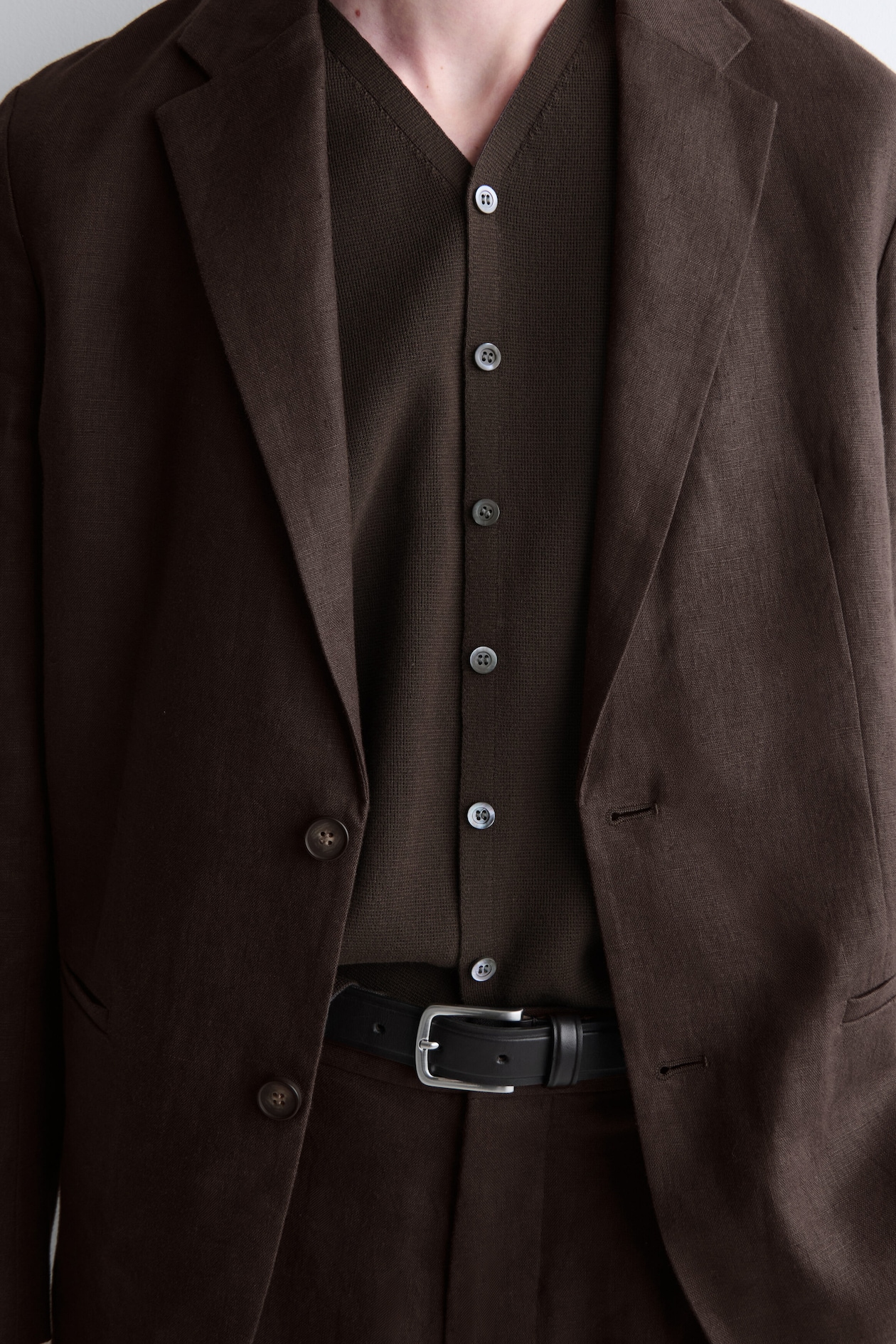 MILANO-KNIT WAISTCOAT — BROWN