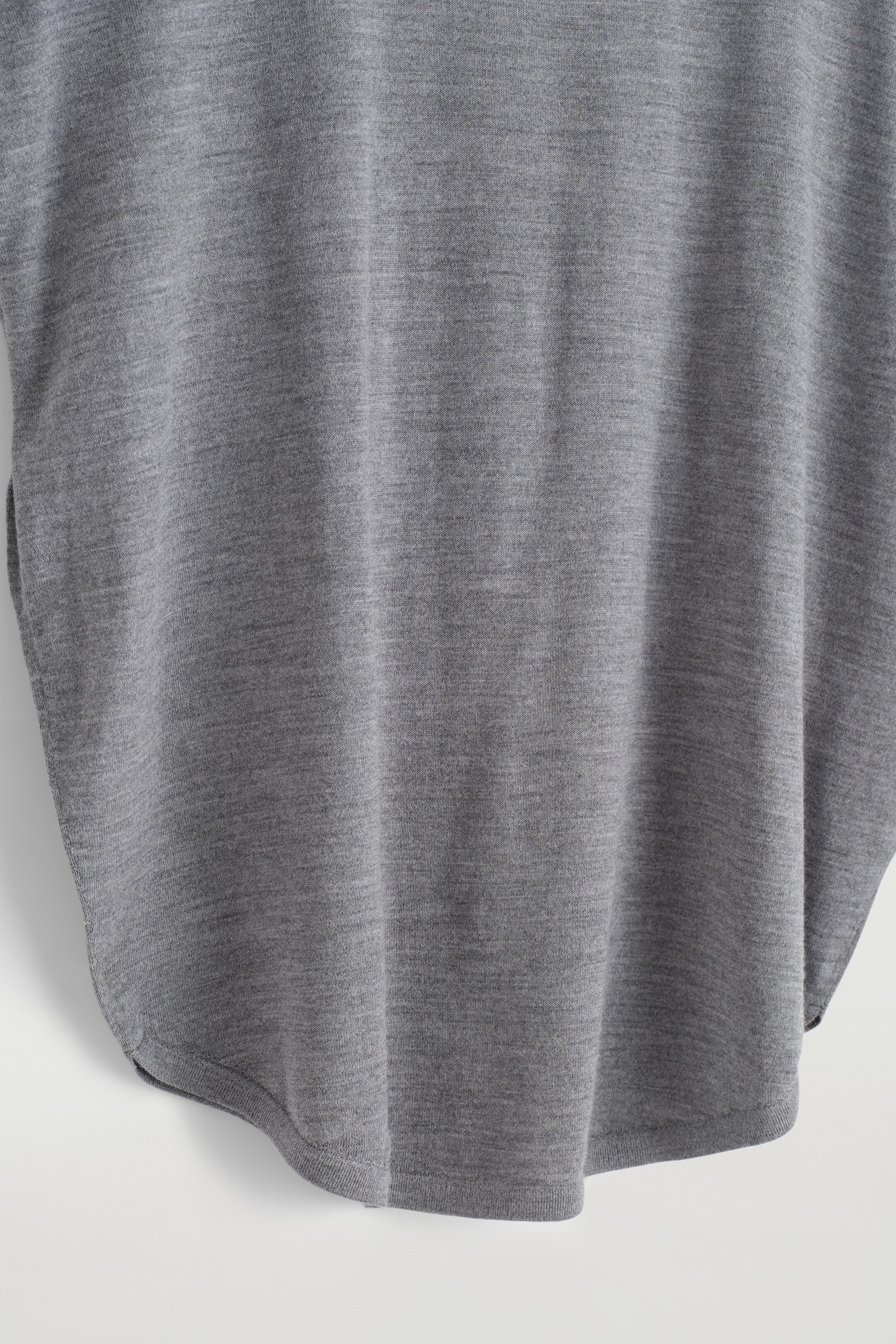 Ver imagen más grande: TOP DE LANA MERINO DE CORTE CIRCULAR - GRIS JASPEADO - MUJER | H&M ES 8