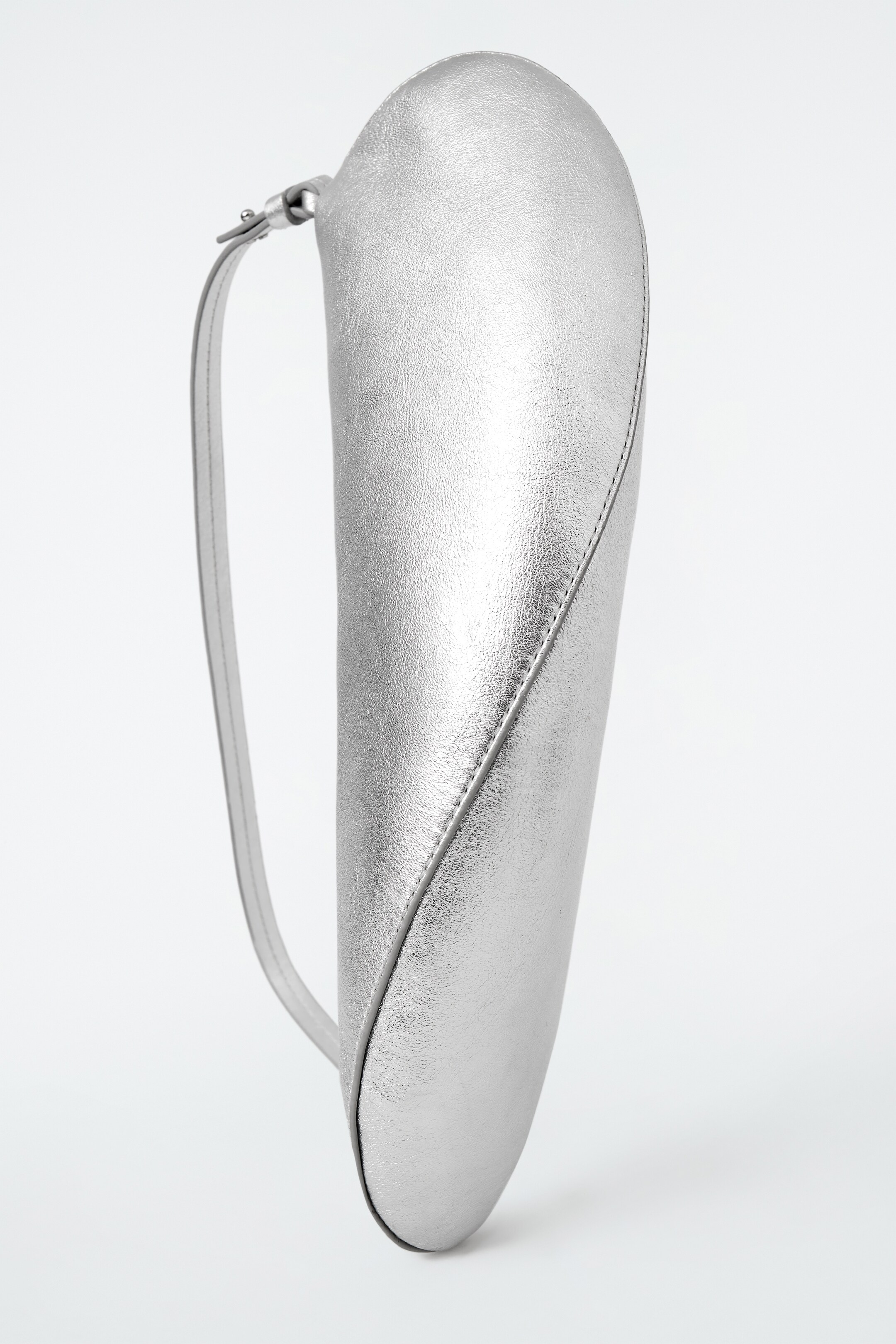 Grotere afbeelding bekijken: COVE CLUTCH BAG - LEATHER - SILVER - DAMES | H&M NL 3