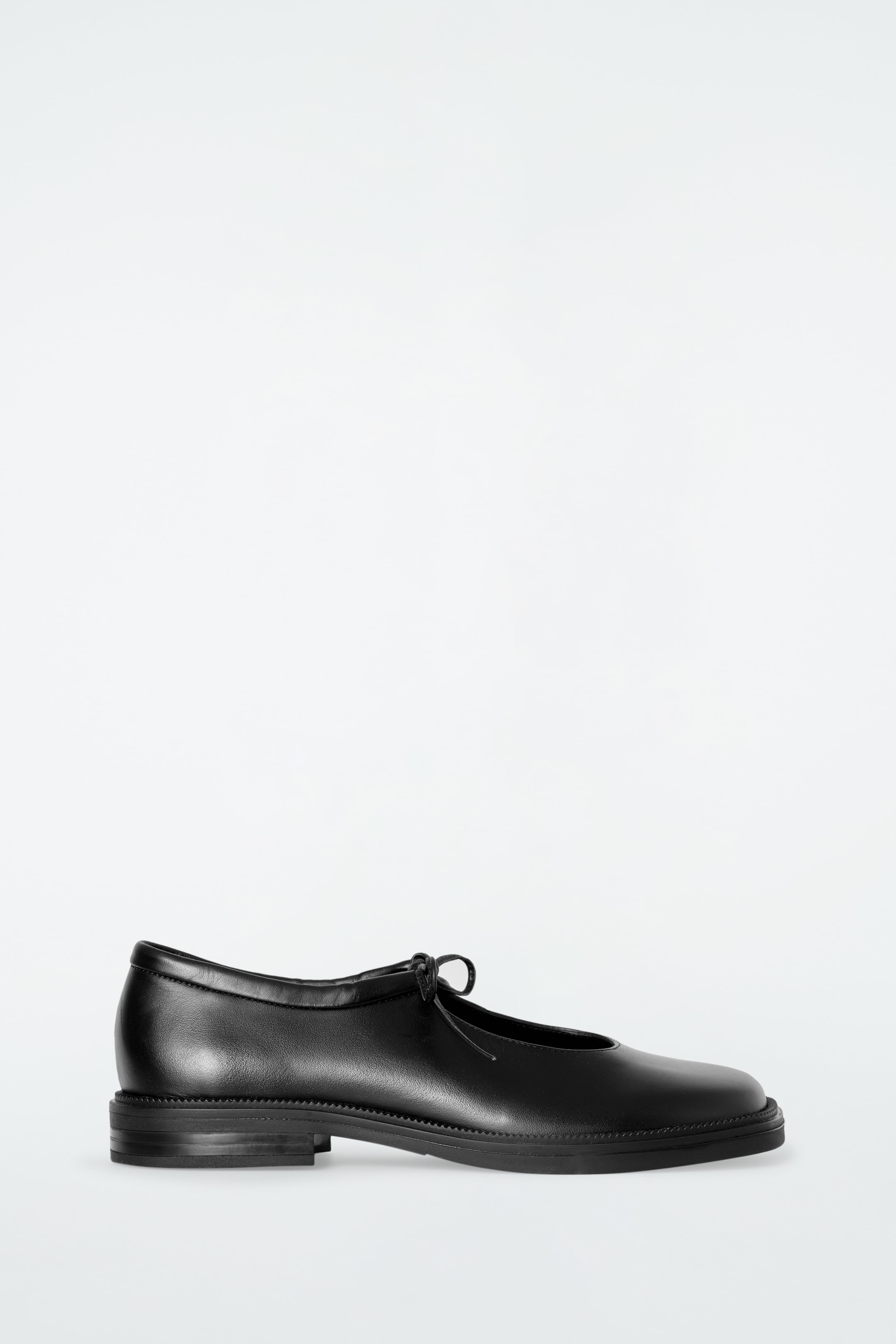 Grösseres Bild ansehen: MARKANTE MARY JANES AUS LEDER MIT SCHNÜRSENKELN - SCHWARZ - DAMEN | H&M CH 4