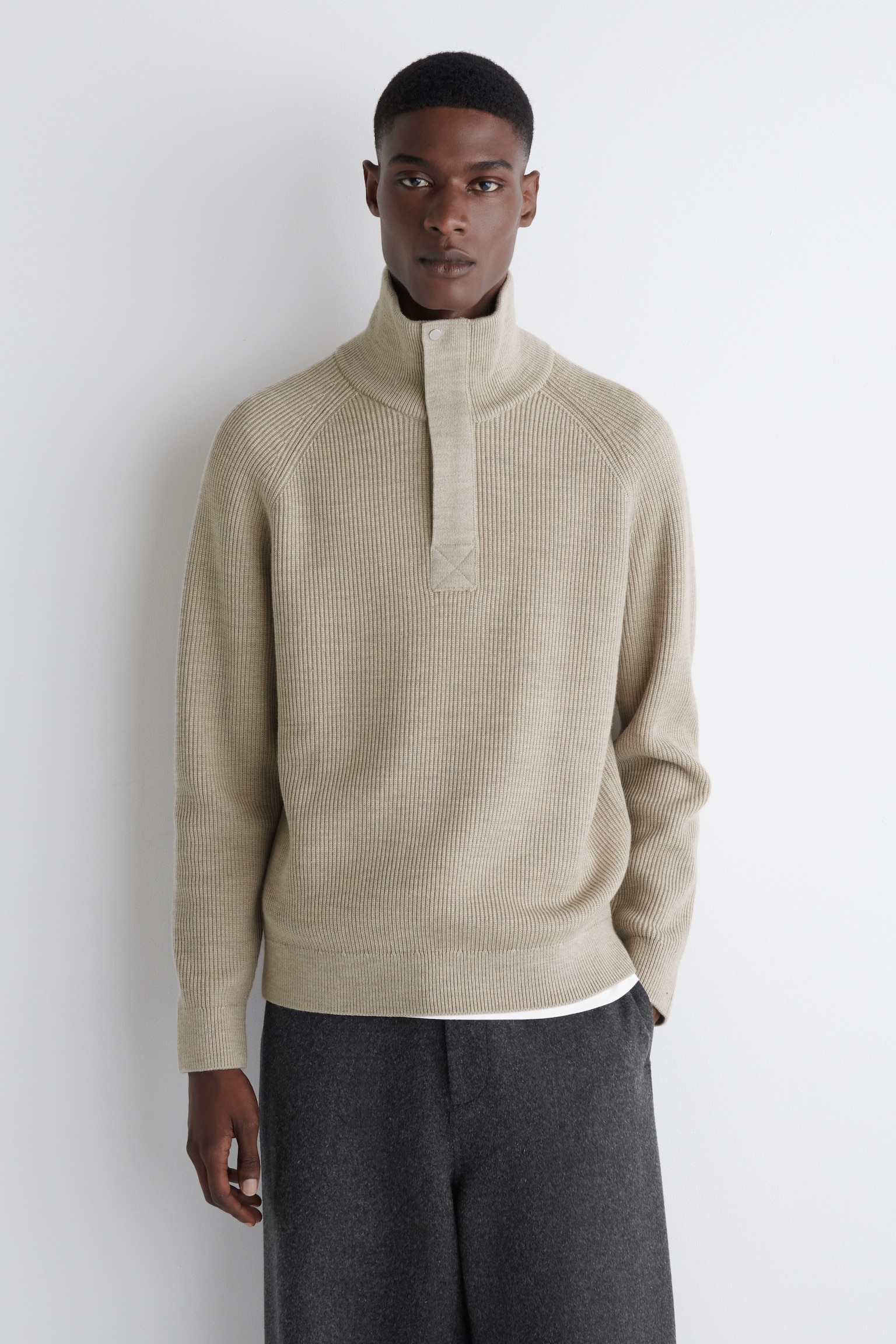 RIBBED WOOL HALF-ZIP JUMPER - BEIGE