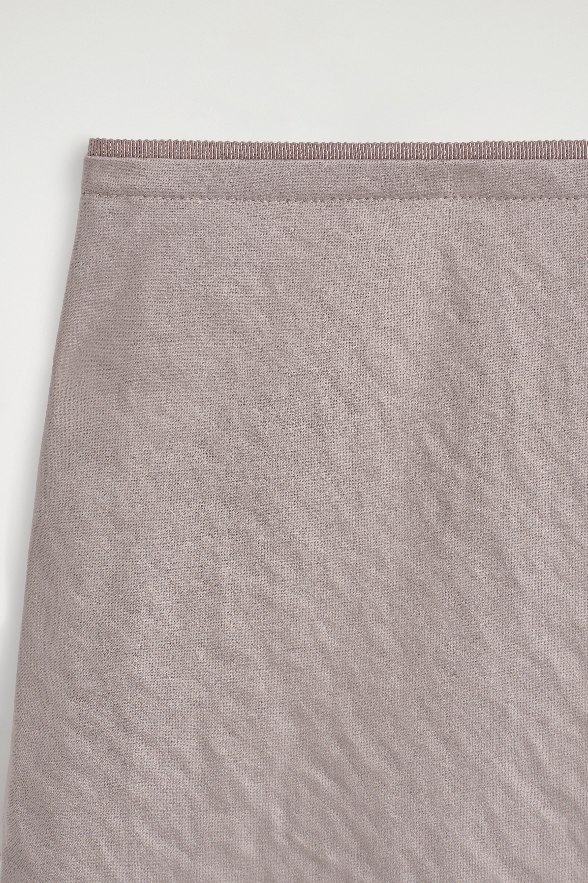 CRINKLED-SATIN MIDI SKIRT thumbnail 7