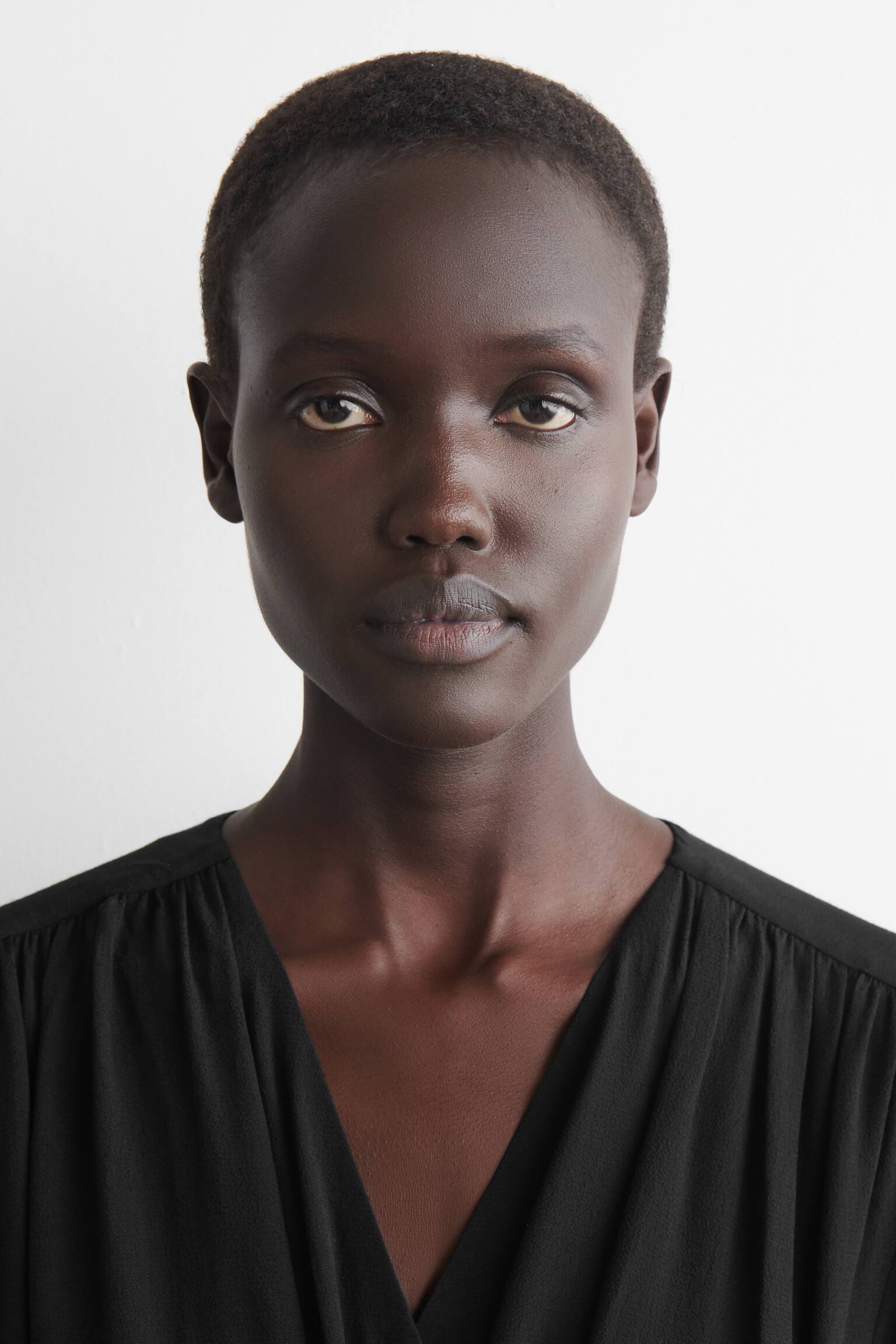 NAHRNUTÉ MIDI ZAVINOVACIE ŠATY - ČIERNA - 5