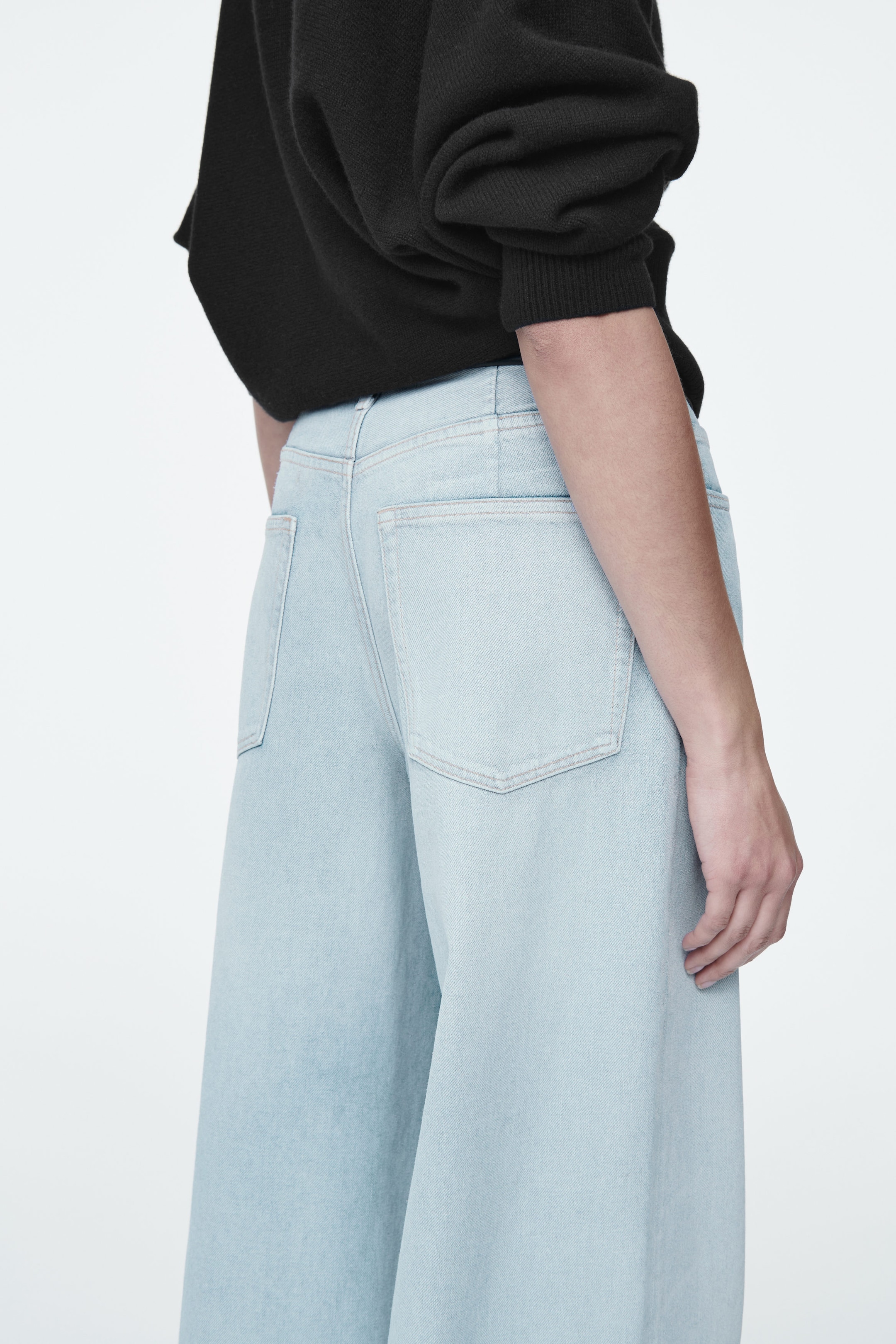 POOL WIDE-LEG JEANS
