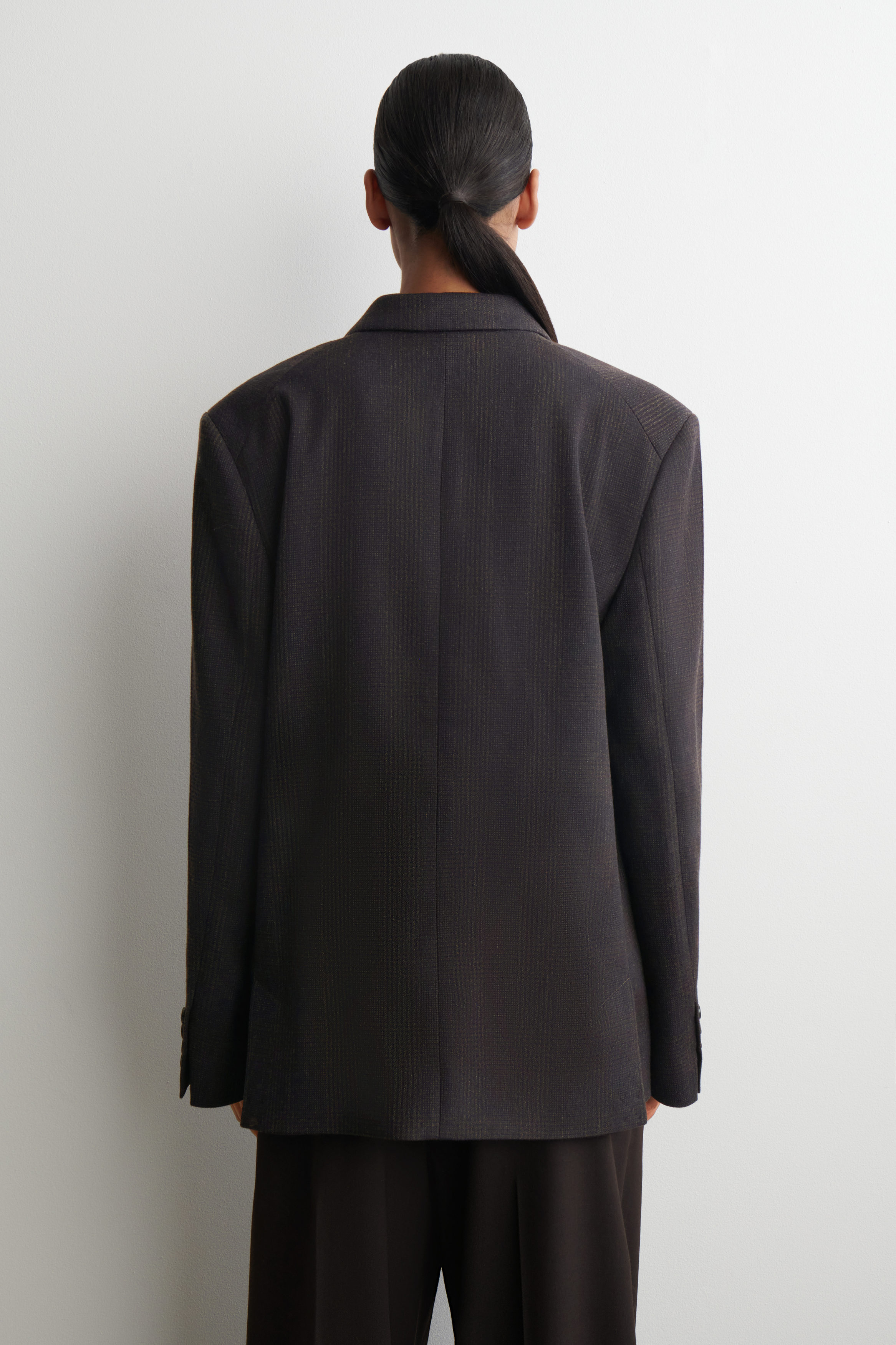 CHECKED DOUBLE-BREASTED BLAZER - DARK BROWN / CHECKED | COS DE