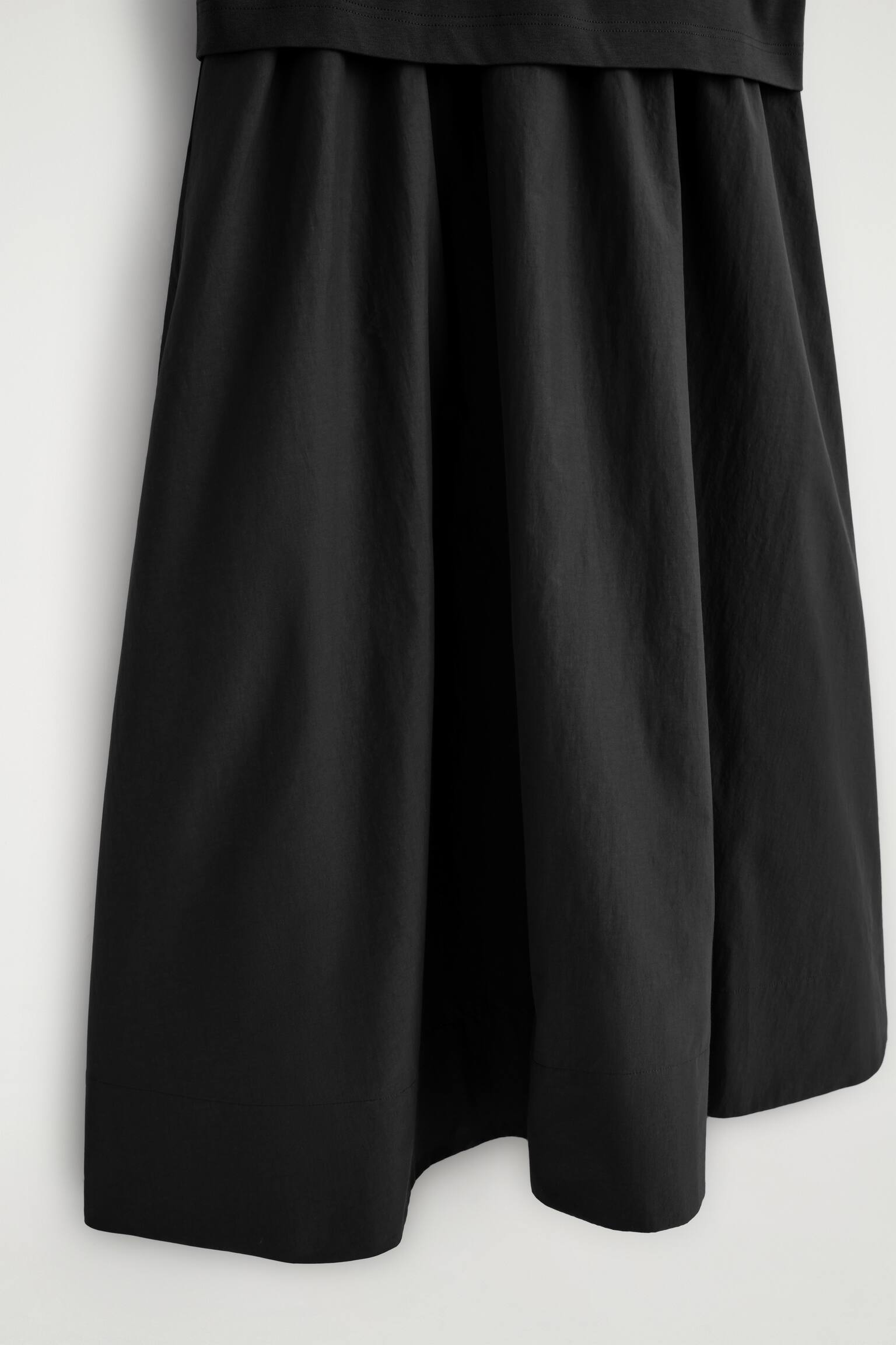 ABITO MIDI CON SCOLLO BARCA E PANNELLO A CONTRASTO - NERO/BORDEAUX - 3