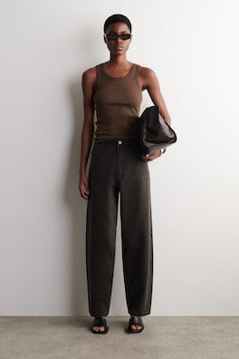 PATCH-POCKET STRAIGHT-LEG JEANS — BROWN 1
