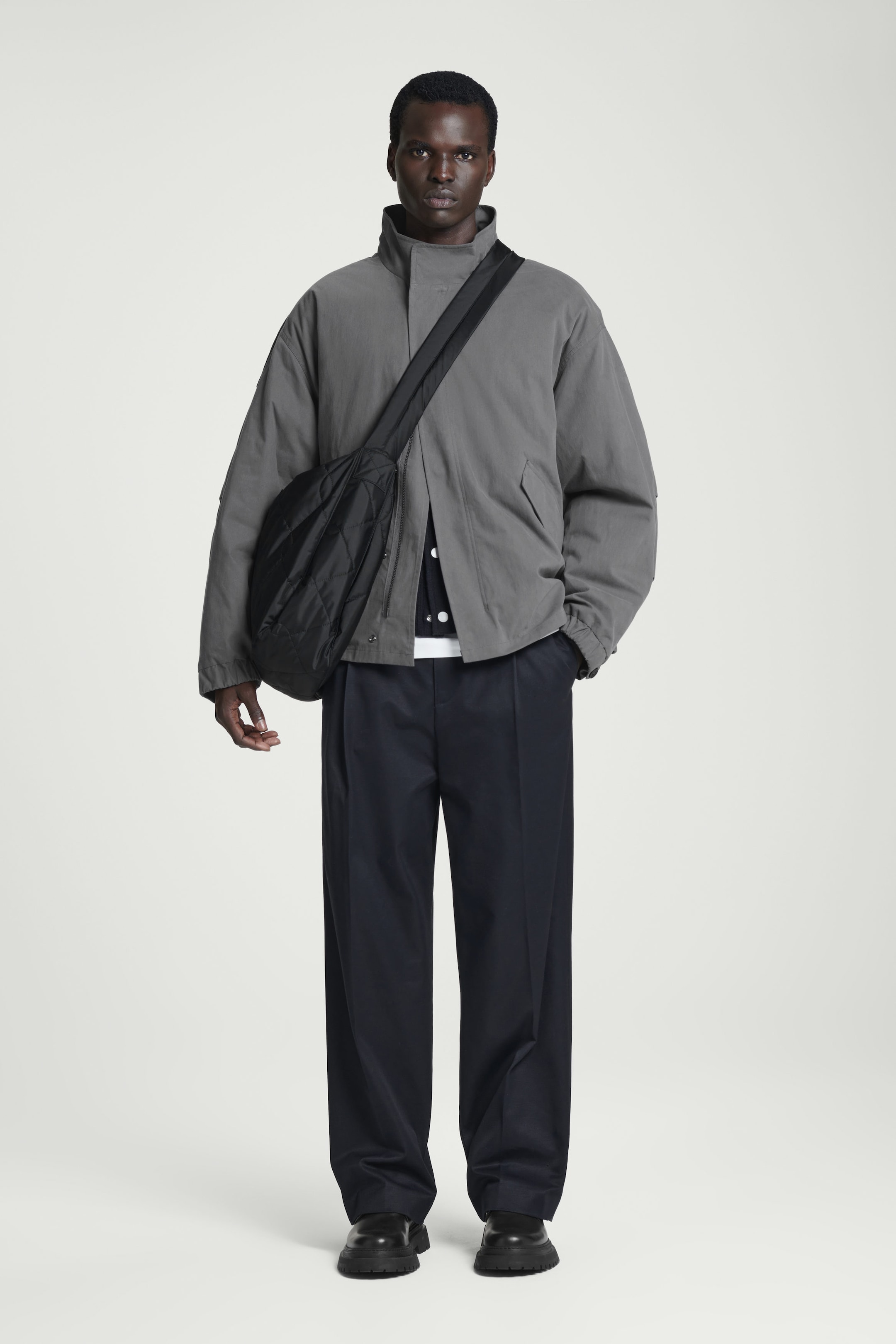 QUILTED CROSSBODY MESSENGER BAG NYLON
