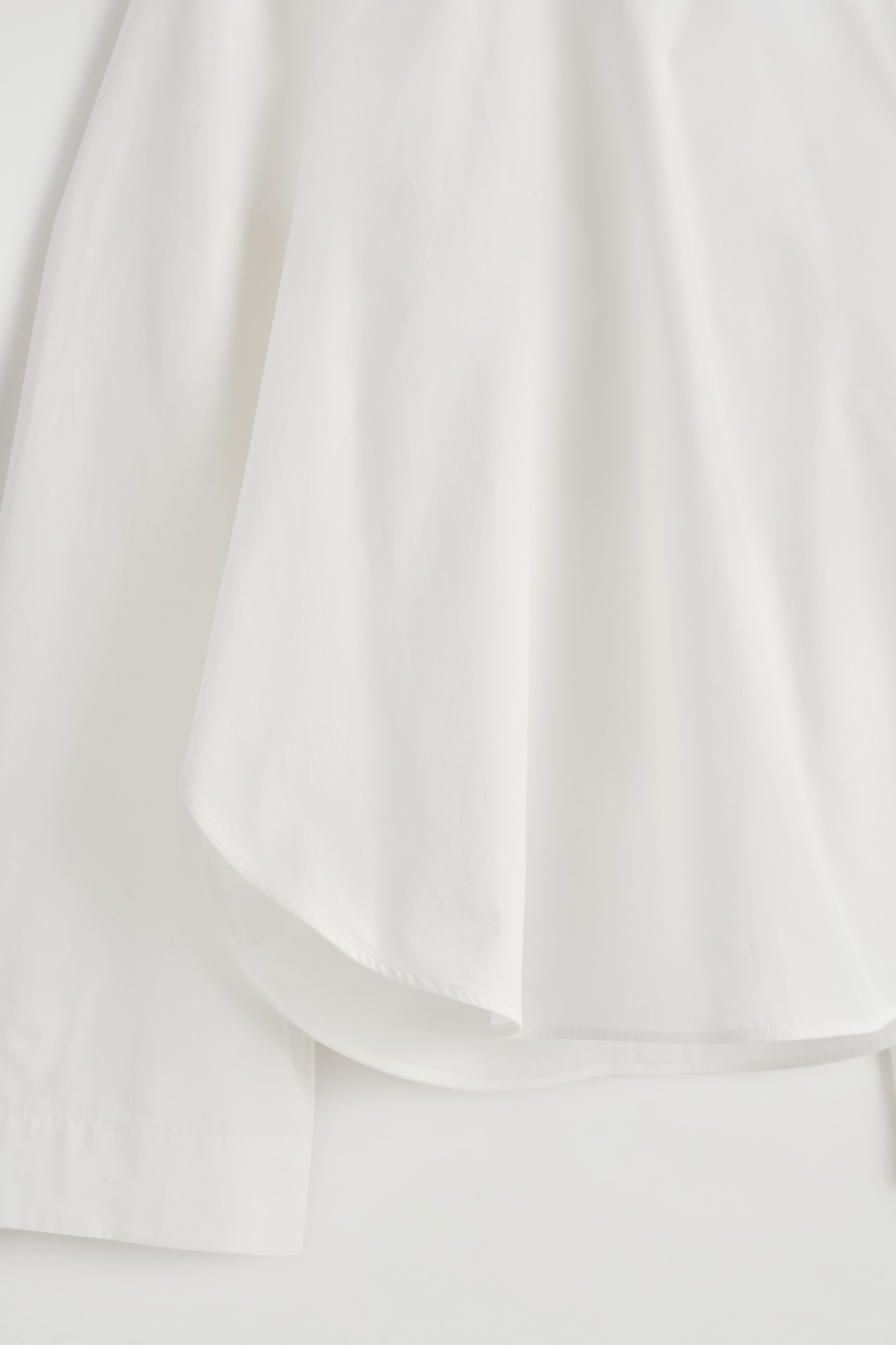 Grösseres Bild ansehen: BAUMWOLLBLUSE MIT ABGERUNDETEM SAUM - WEISS - DAMEN | H&M CH 7