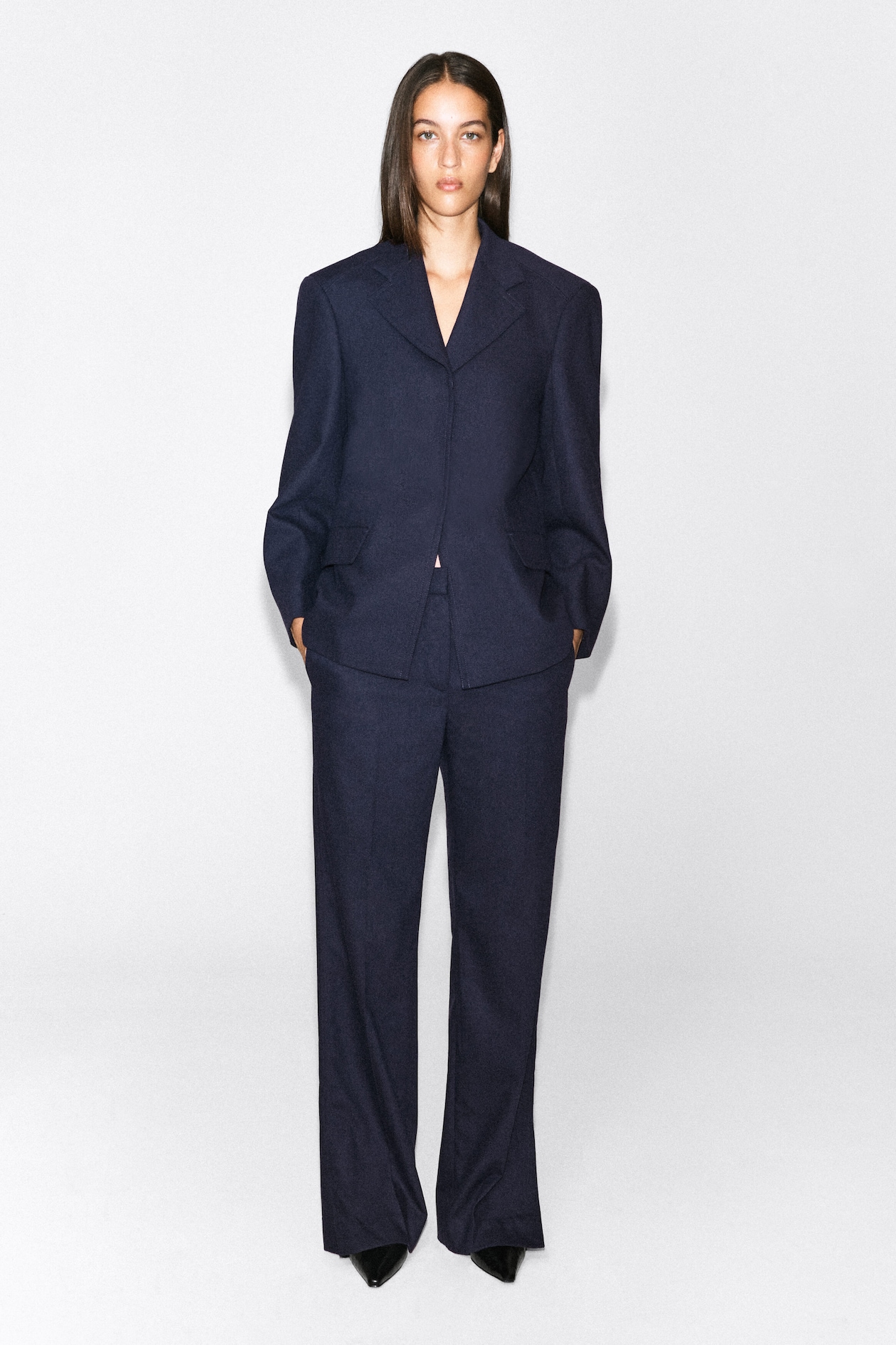 STRUCTURED WOOL-BLEND BLAZER — NAVY