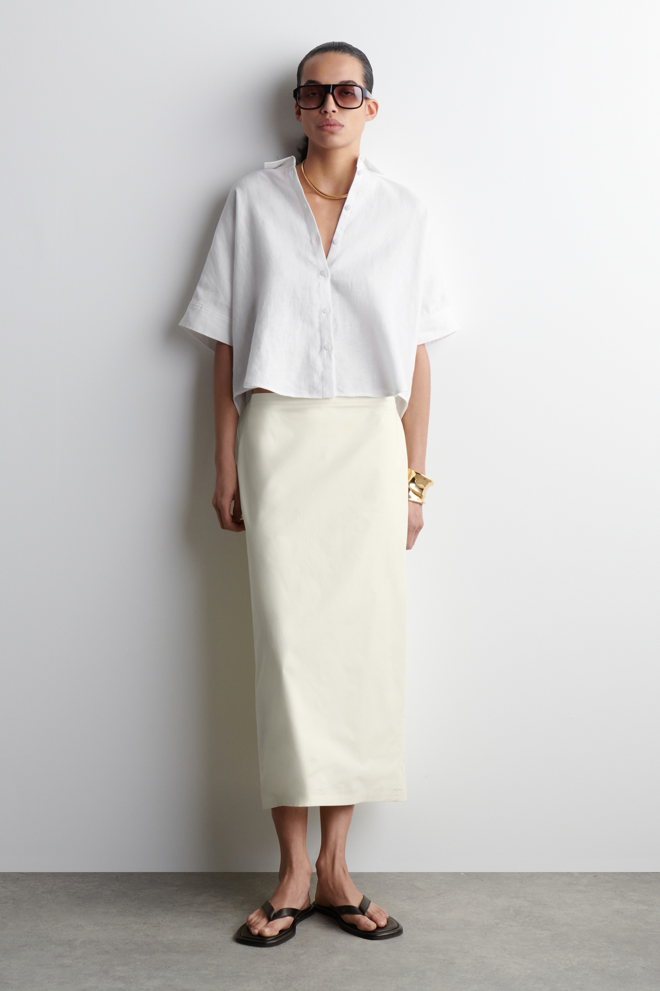Ver imagen más grande: CAMISA DE LINO DE MANGA CORTA - BLANCO - MUJER | H&M ES 2