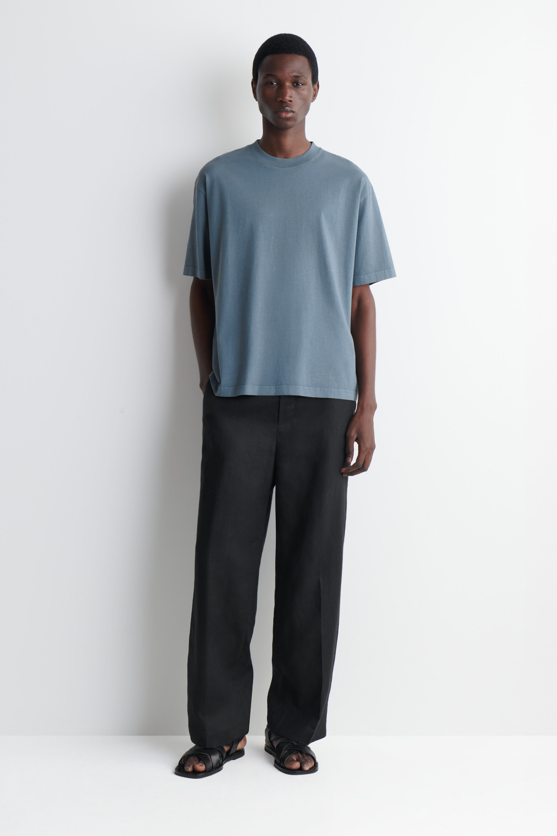 RELAXED LIGHTWEIGHT COTTON T-SHIRT - STEEL BLUE | COS US RELAXED LIGHTWEIGHT COTTON T-SHIRT - STEEL BLUE | COS US