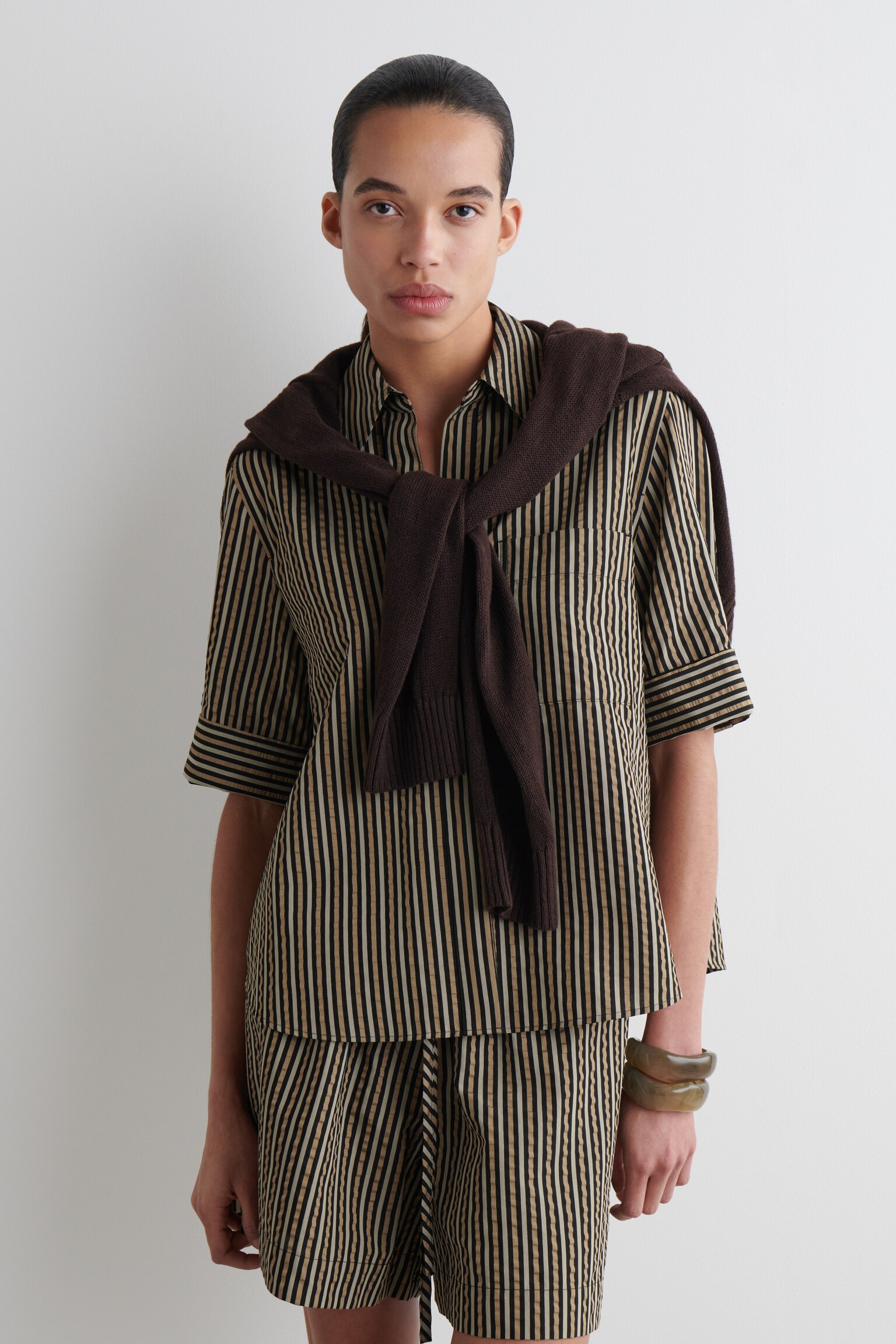 CAMICIA A RIGHE IN SEERSUCKER - MARRONE / NERO / RIGHE/BIANCO
