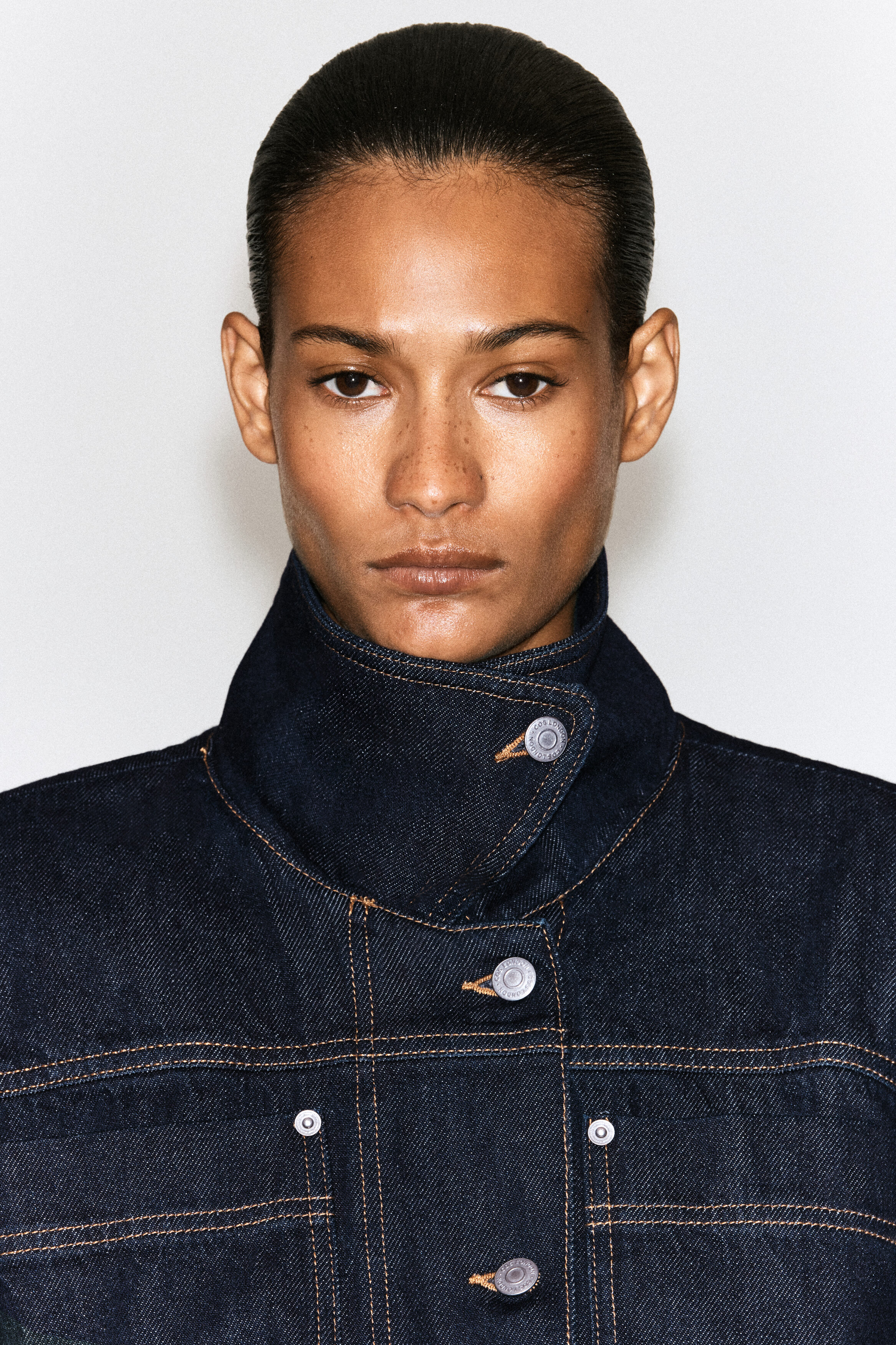 MOCK-NECK DENIM JACKET - thumbnail 6